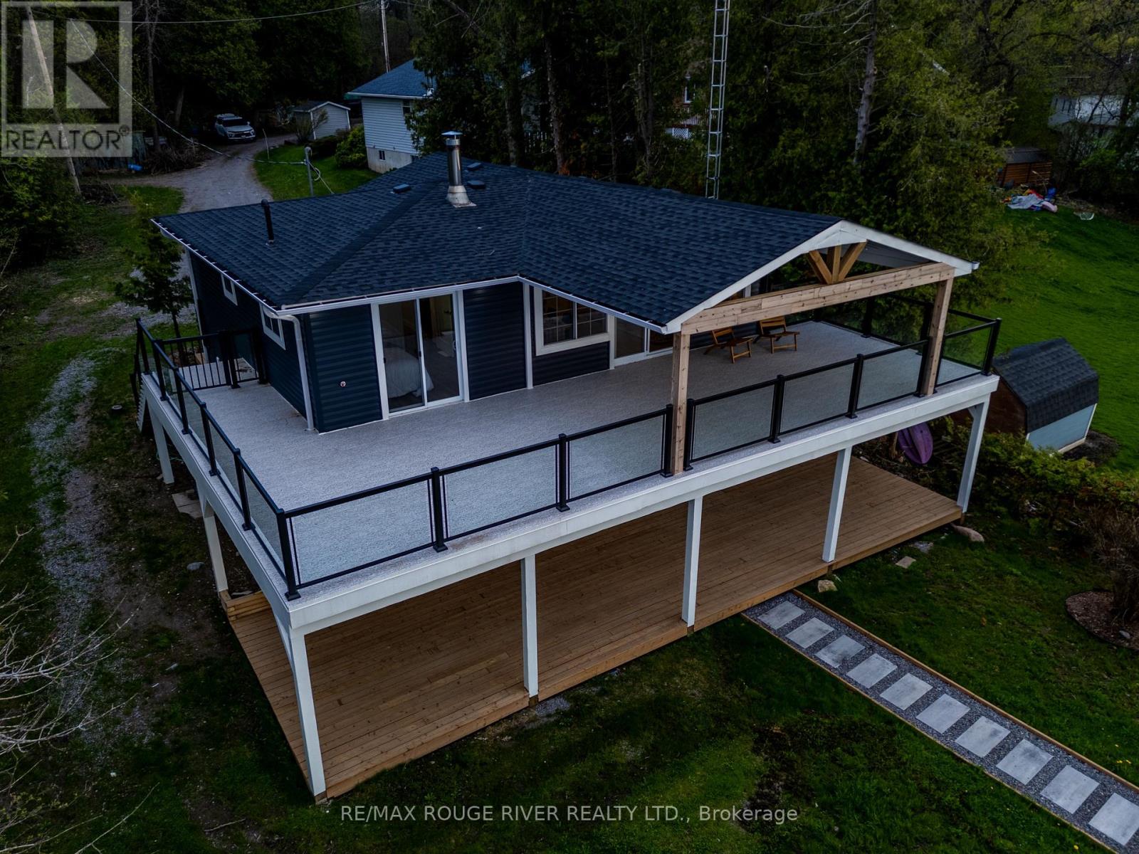 130 - 5496 RICE LAKE SCENIC DRIVE — photo 39