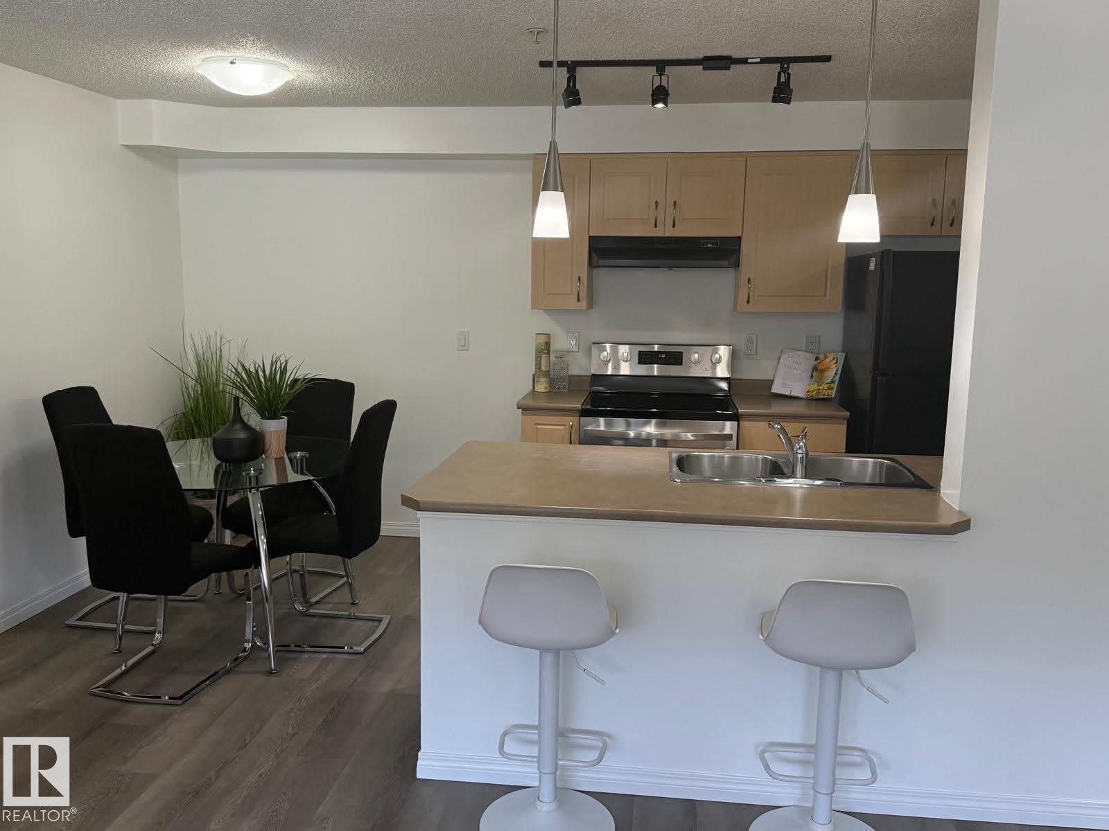 #208 13907 136 ST NW, Edmonton