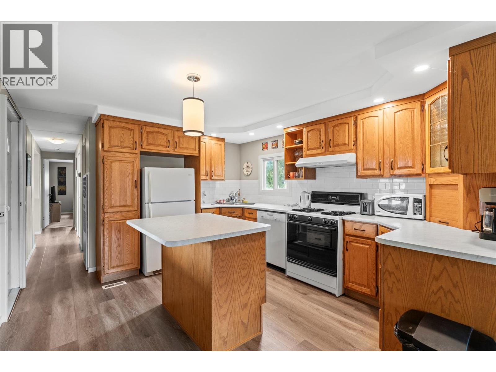 2727 Lakeshore Road Unit# 101, Vernon