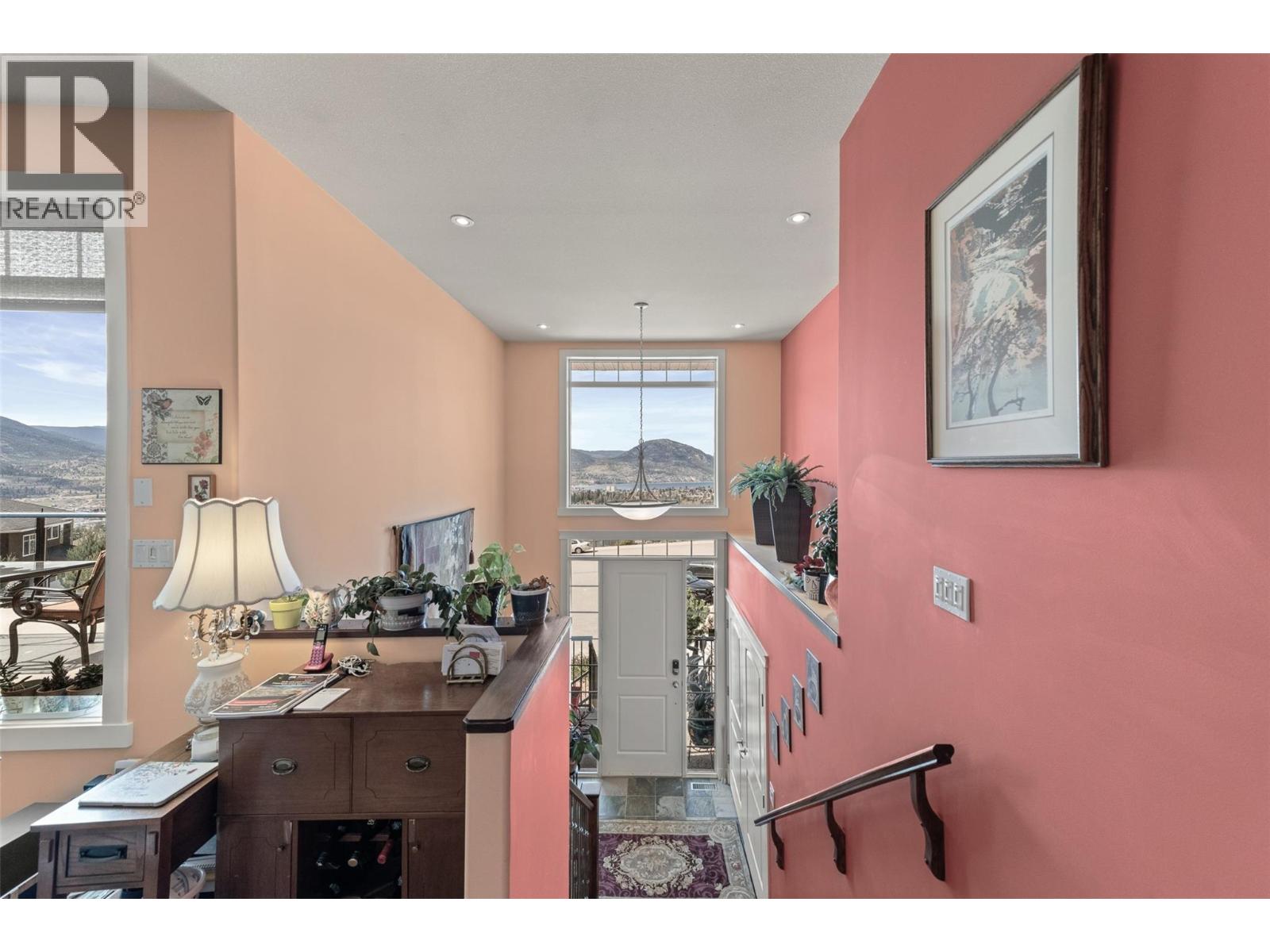 1576 HOLDEN Road, Penticton