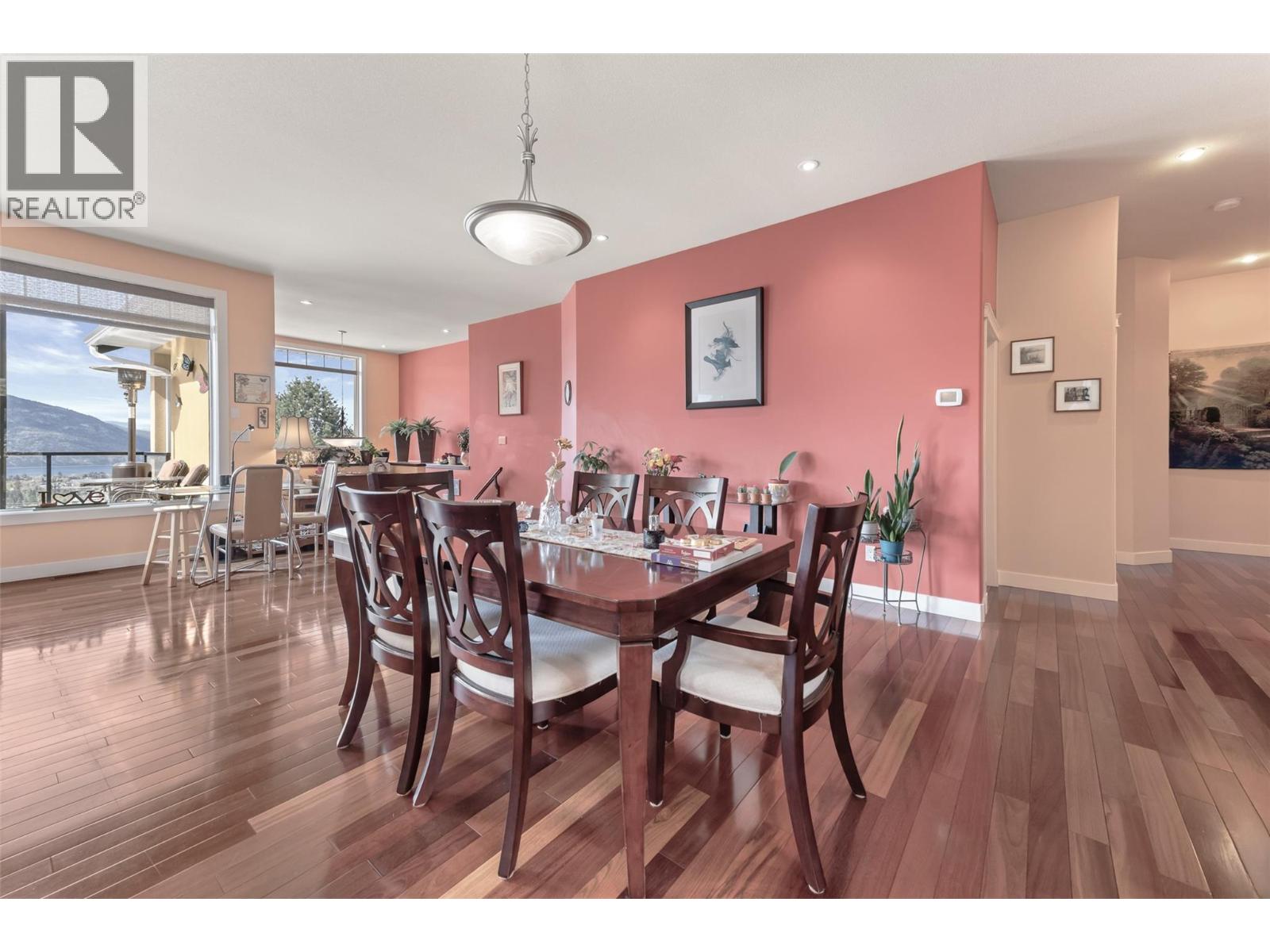 1576 HOLDEN Road, Penticton