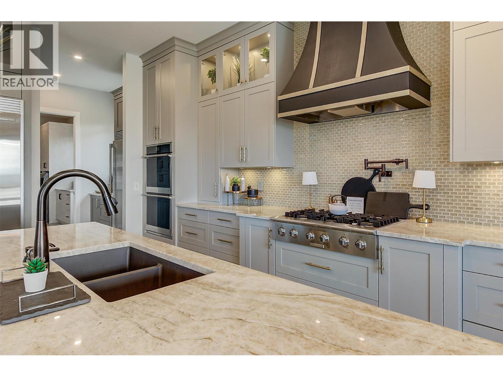 1612 Vincent Place, Kelowna