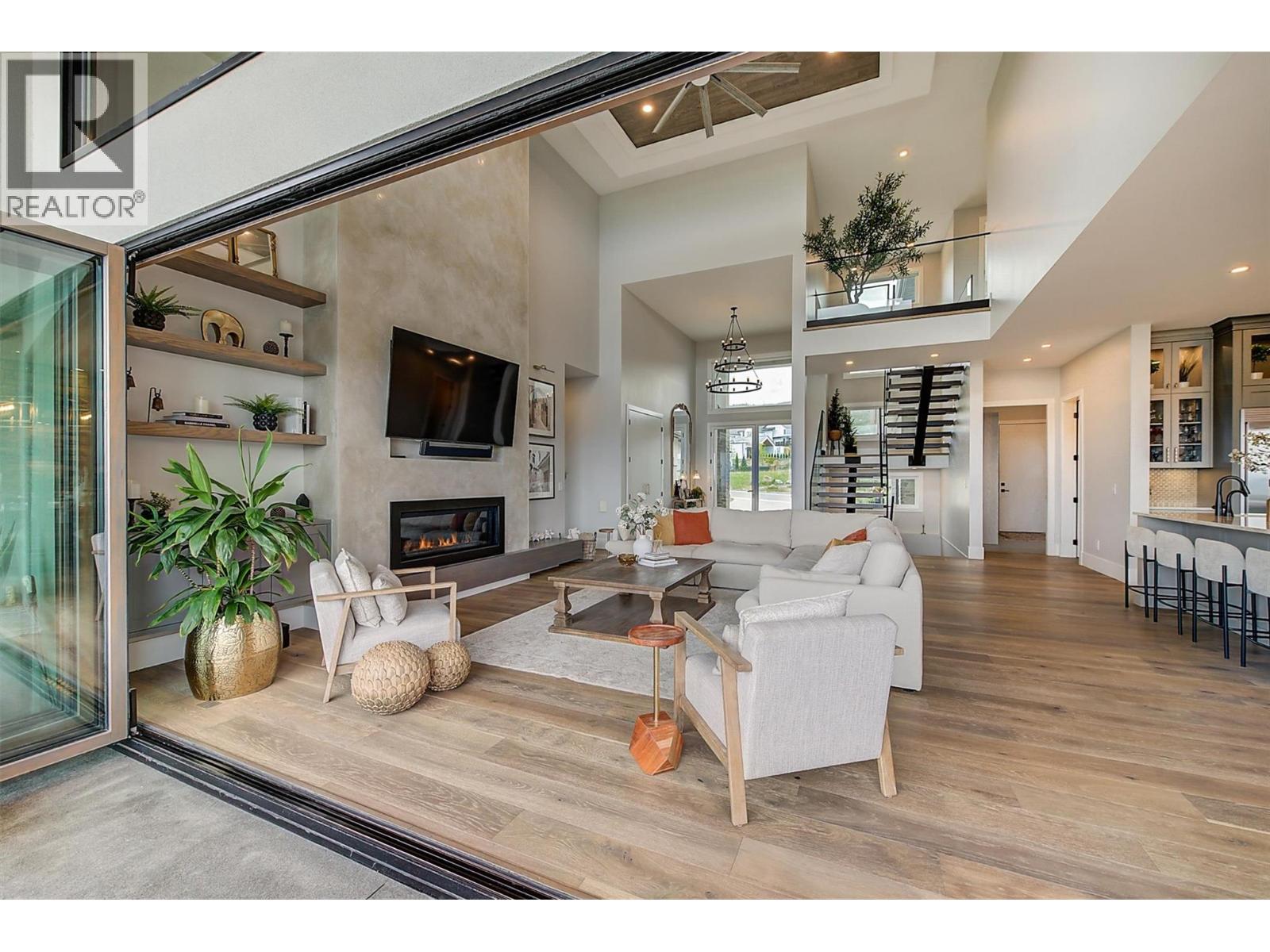 1612 Vincent Place, Kelowna