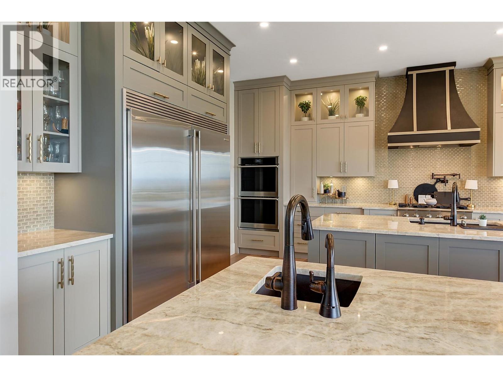 1612 Vincent Place, Kelowna