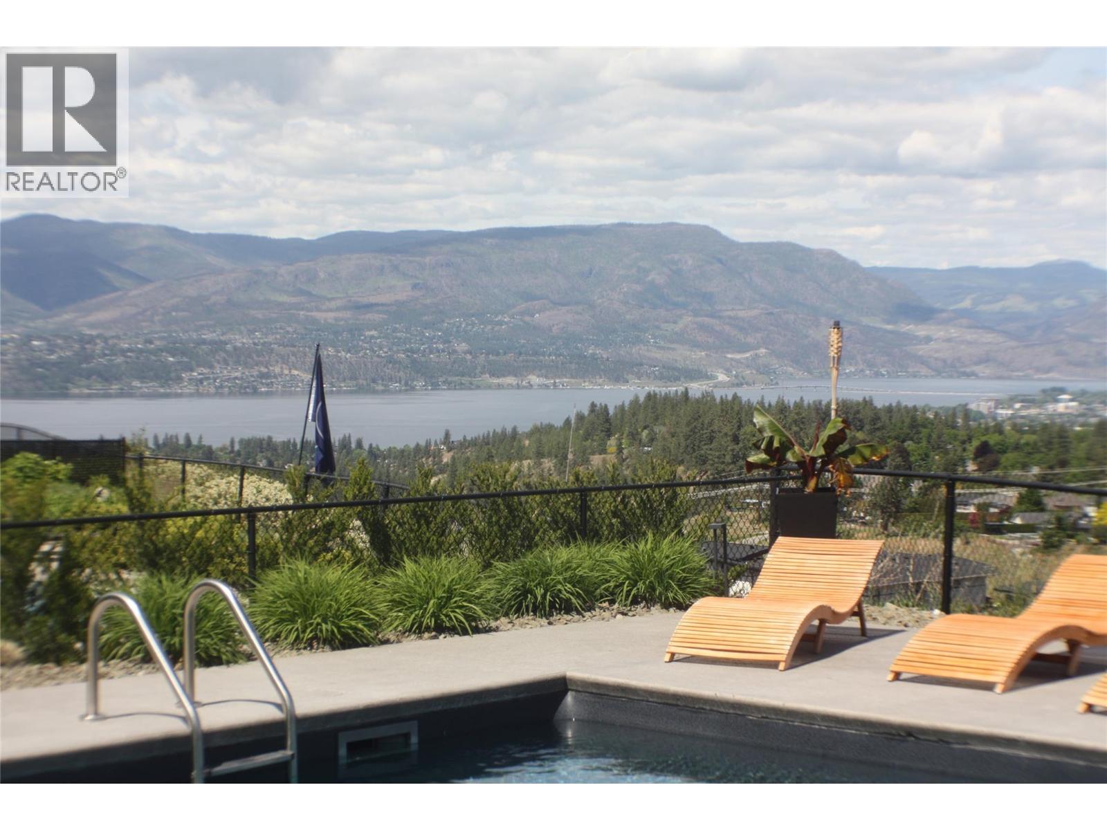 1612 Vincent Place, Kelowna