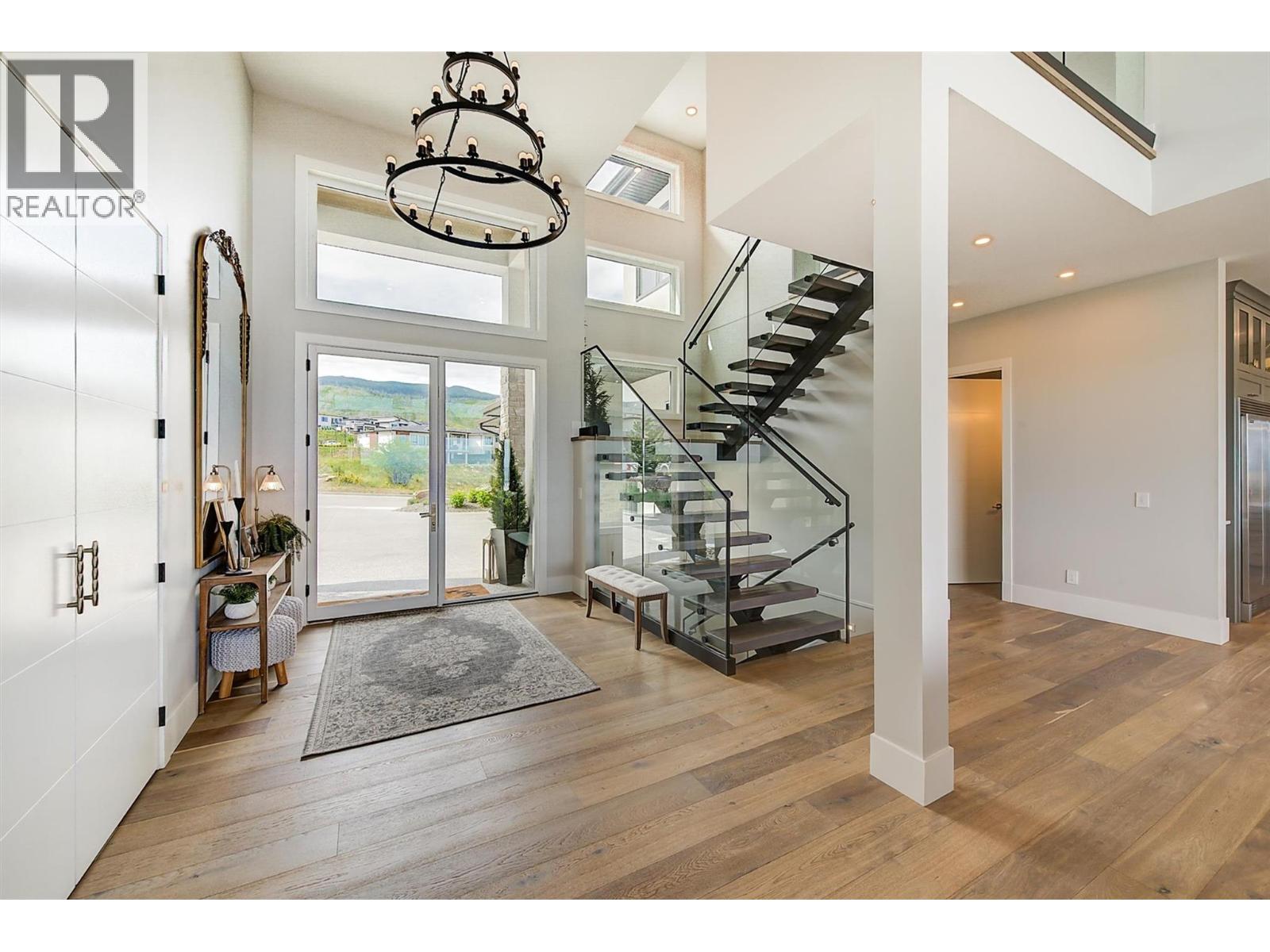 1612 Vincent Place, Kelowna