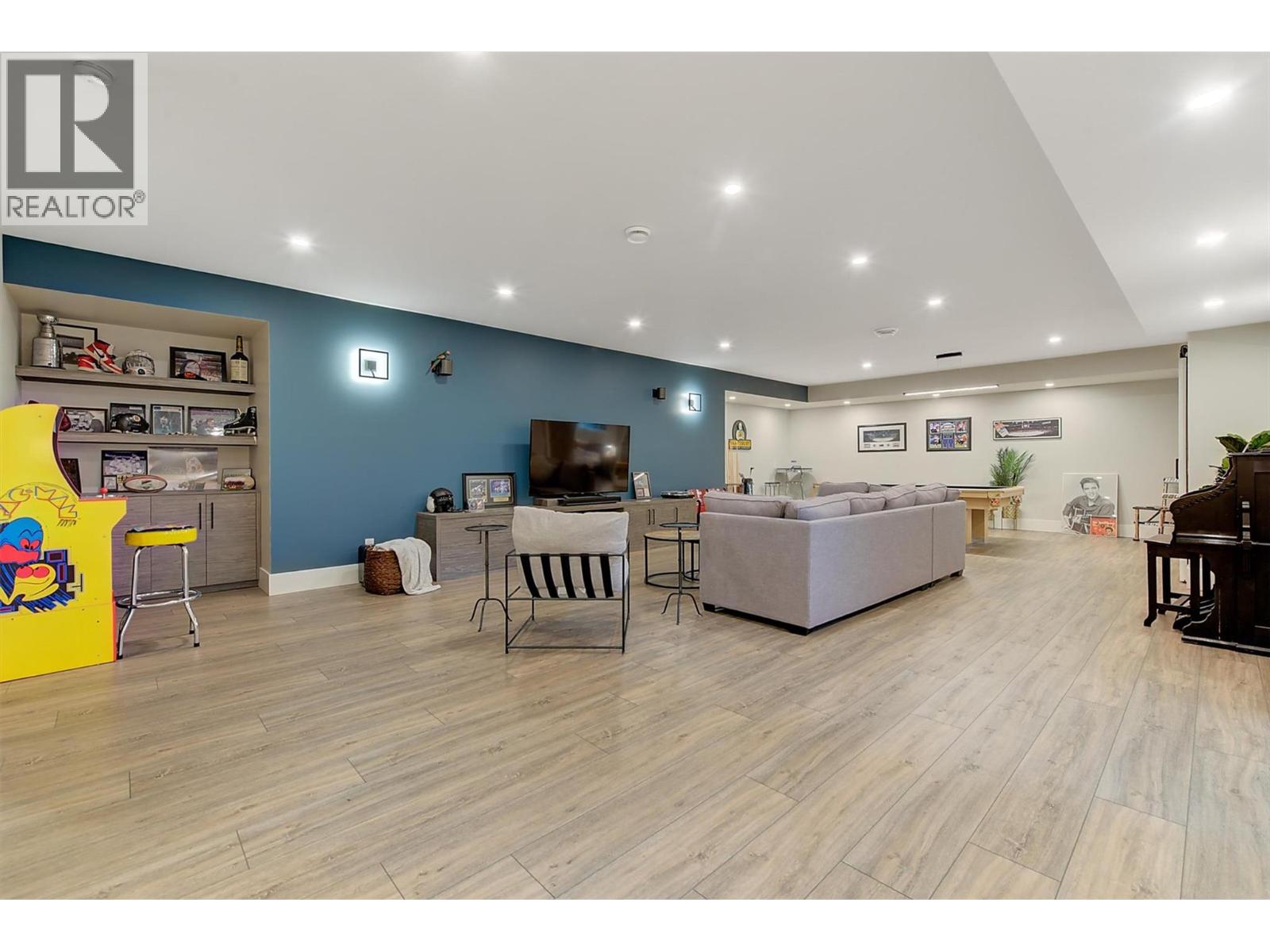 1612 Vincent Place, Kelowna