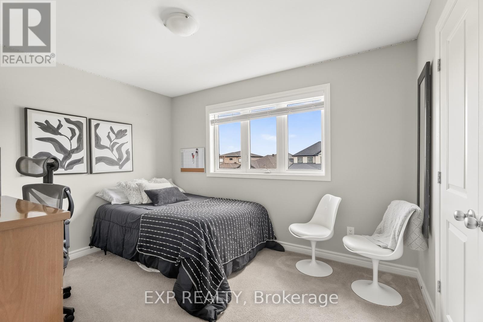 690 PARADE DRIVE - 30