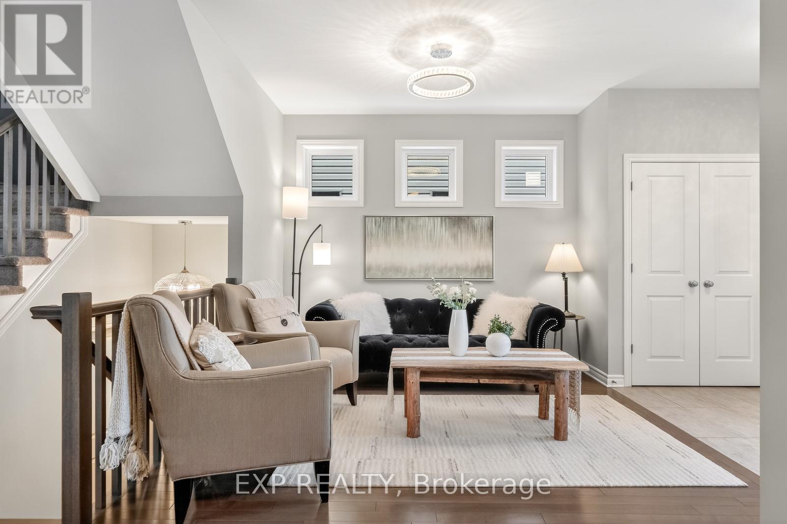 690 PARADE DRIVE - 6