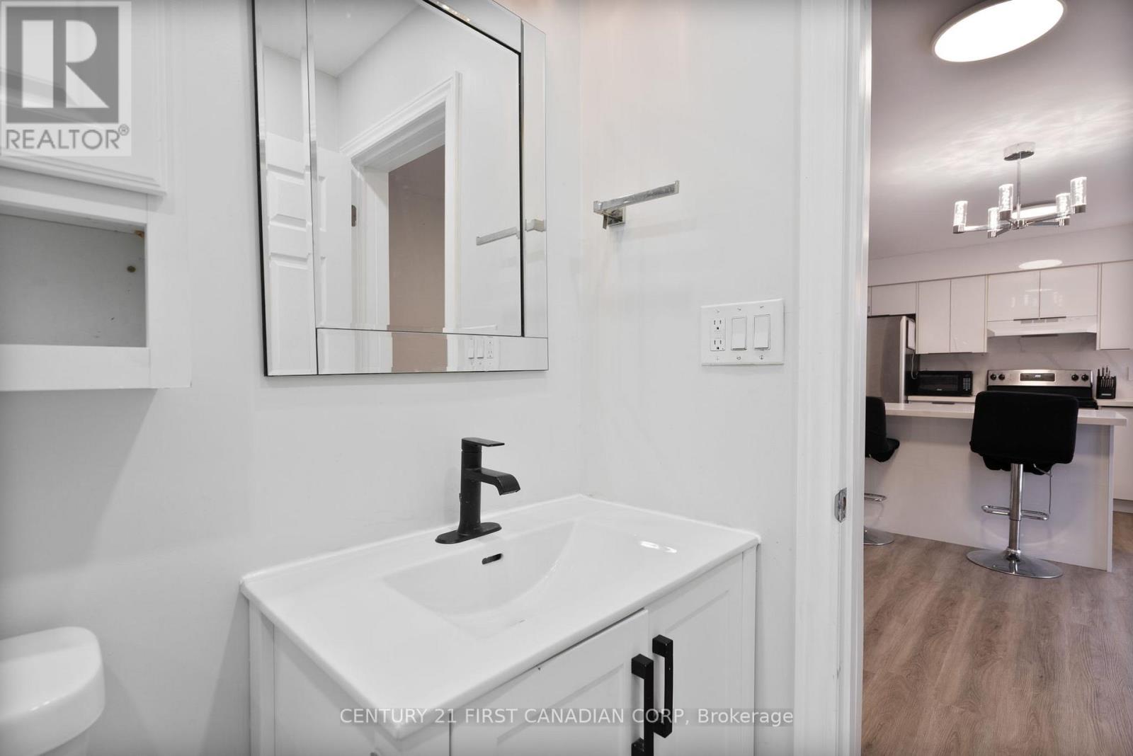345 BANBURY CRESCENT - 14