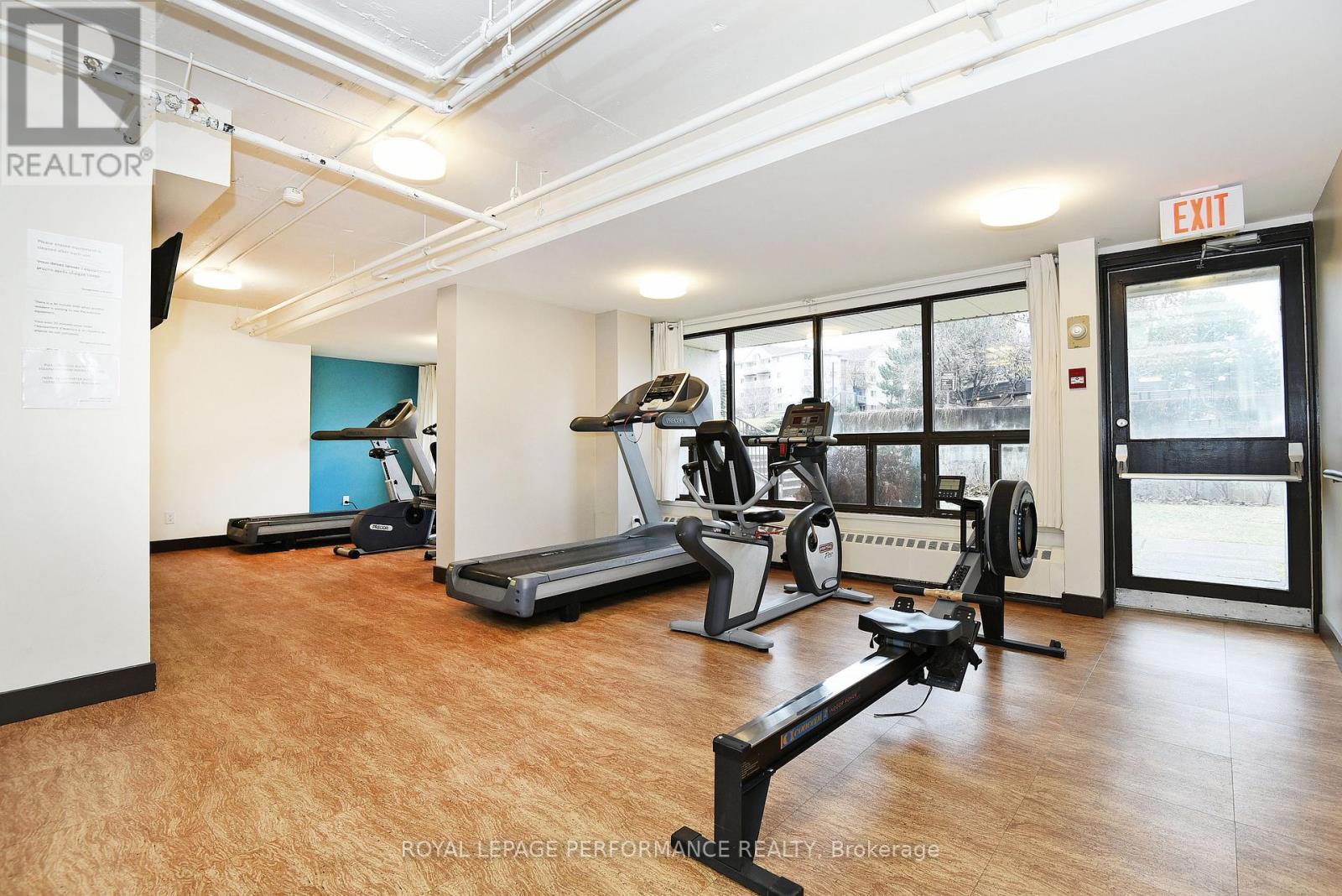 Exercise area in building