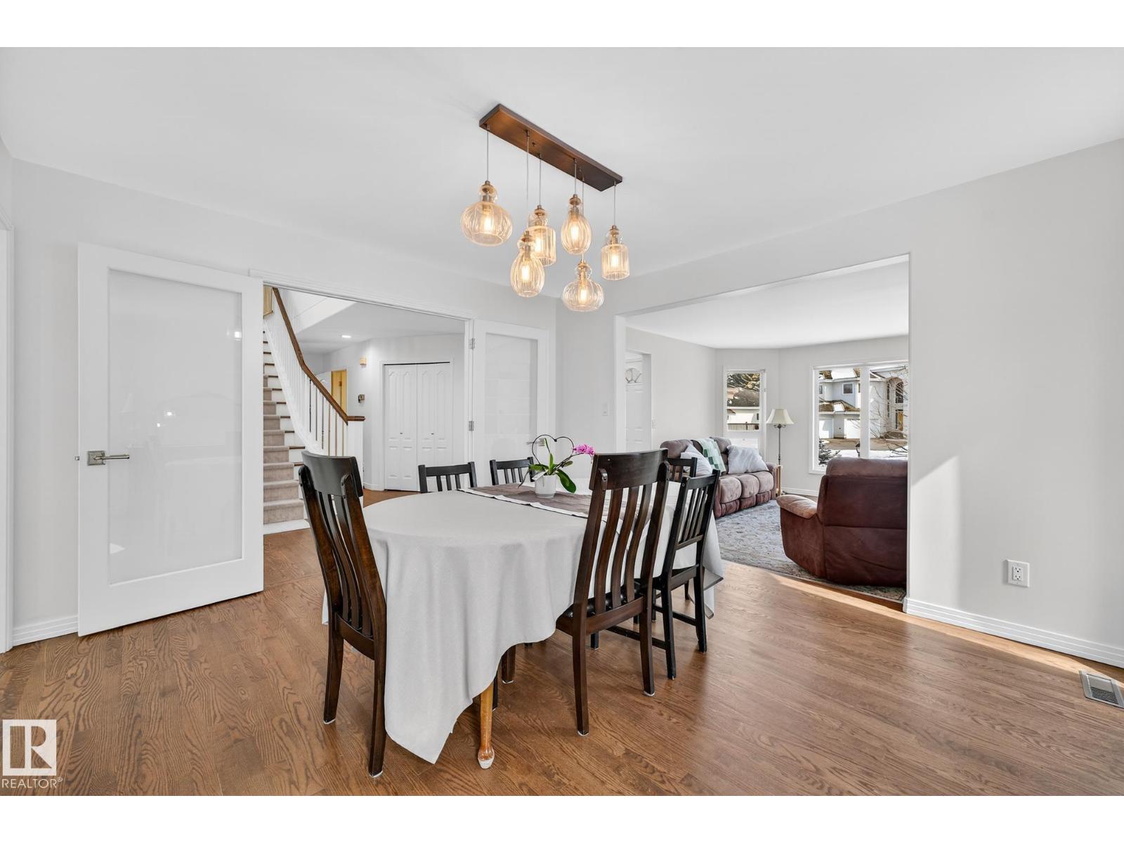 1211 HEWGILL PL NW, Edmonton