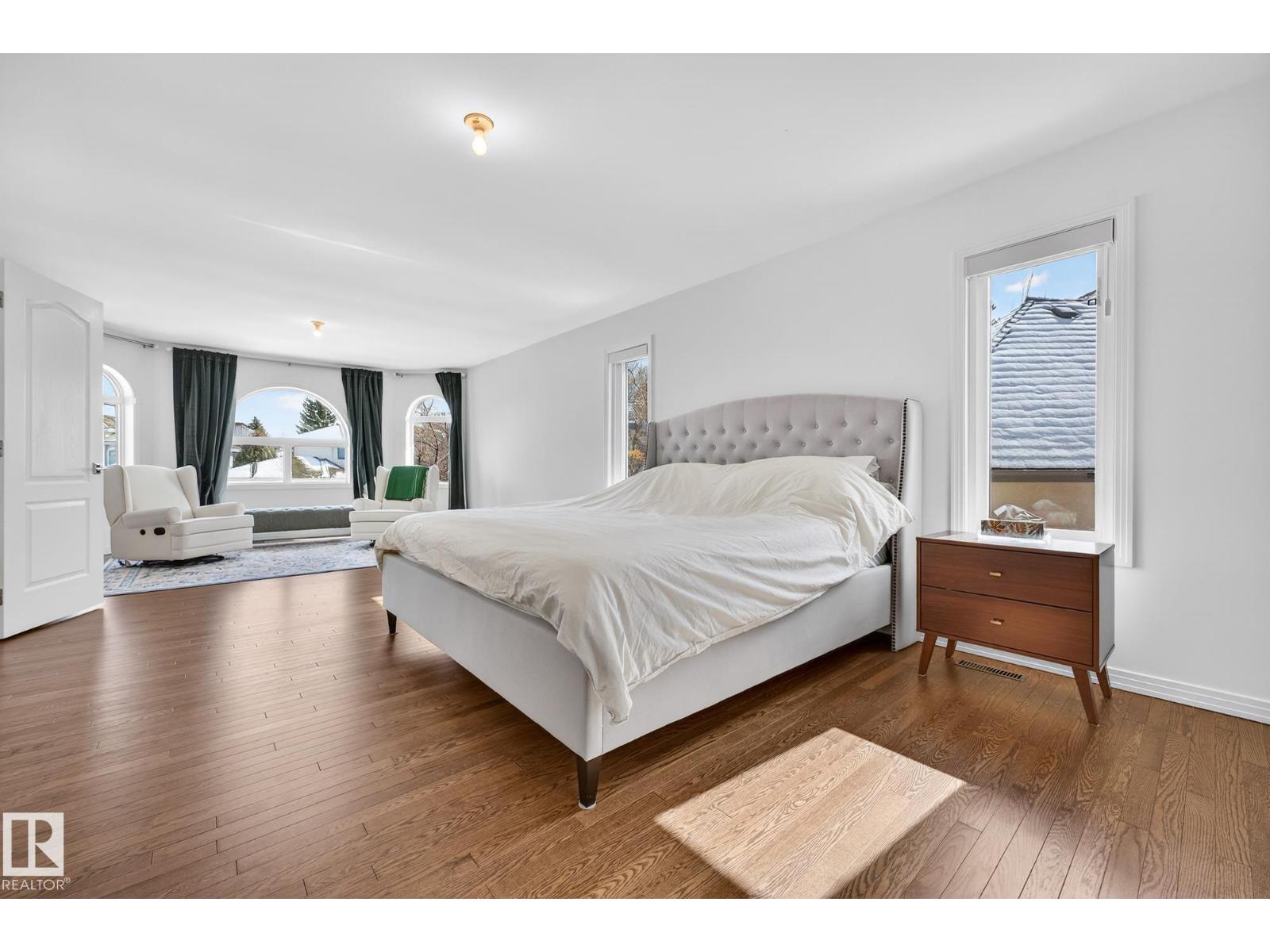 1211 HEWGILL PL NW, Edmonton