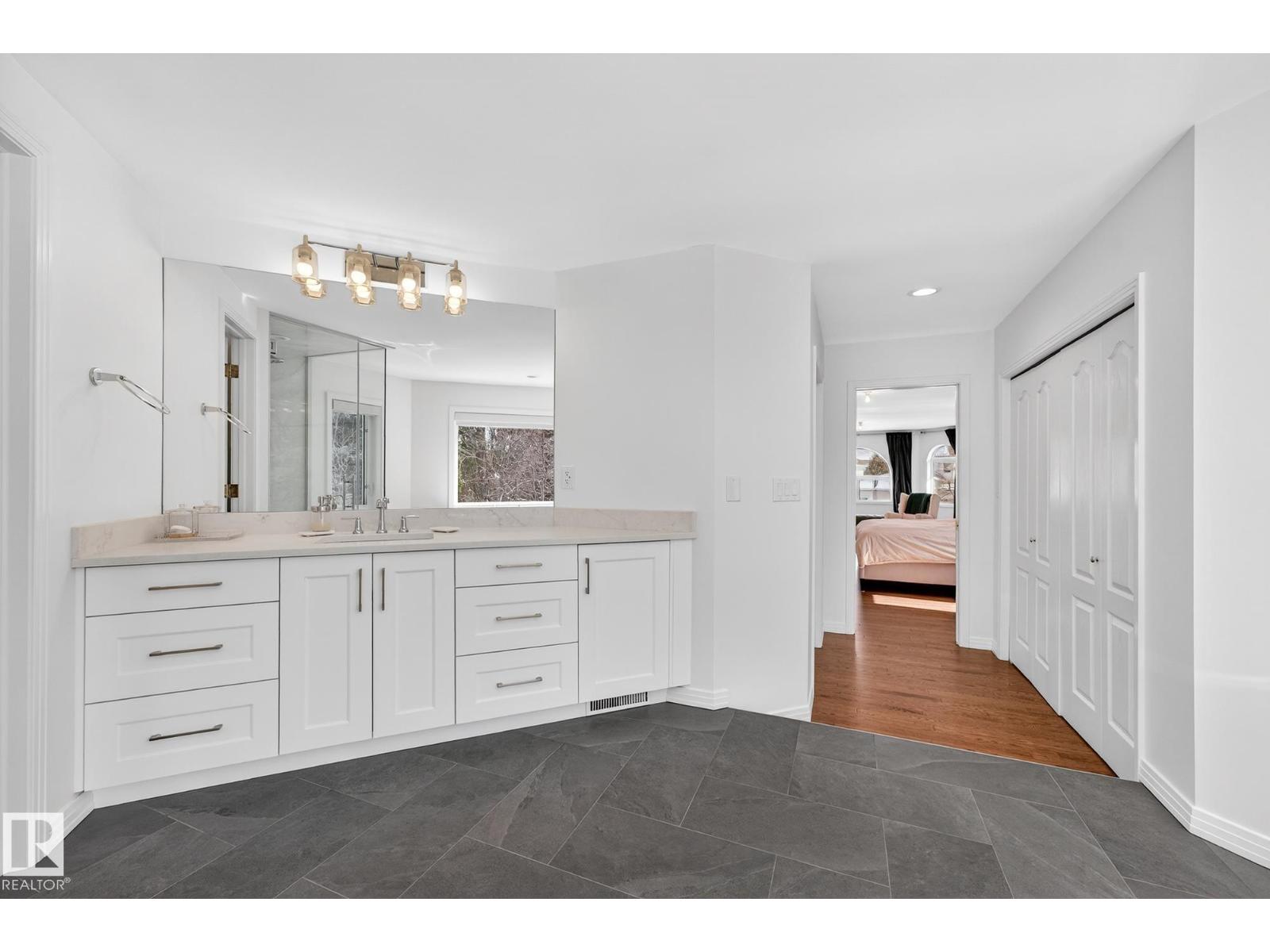 1211 HEWGILL PL NW, Edmonton