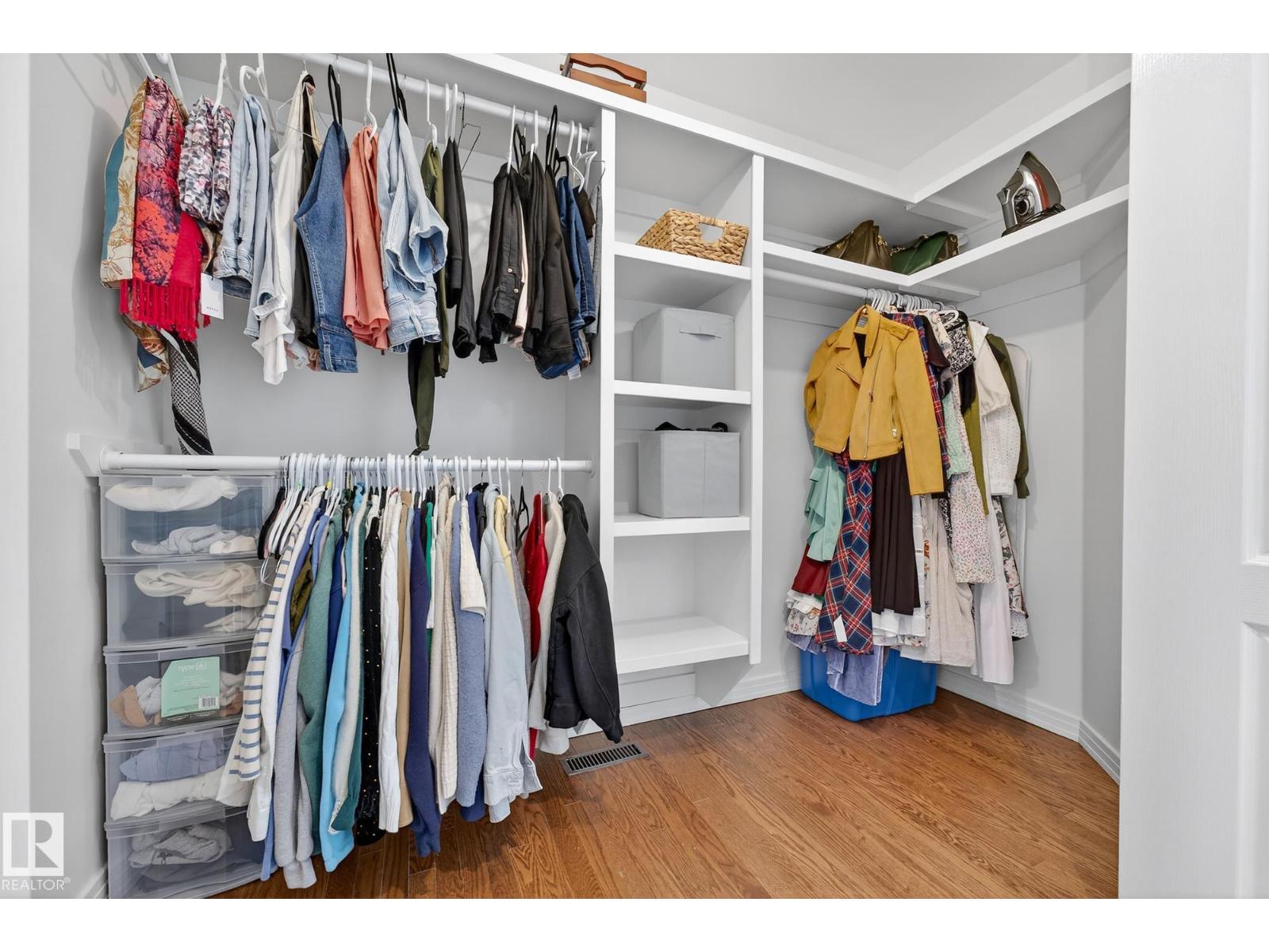 1211 HEWGILL PL NW, Edmonton