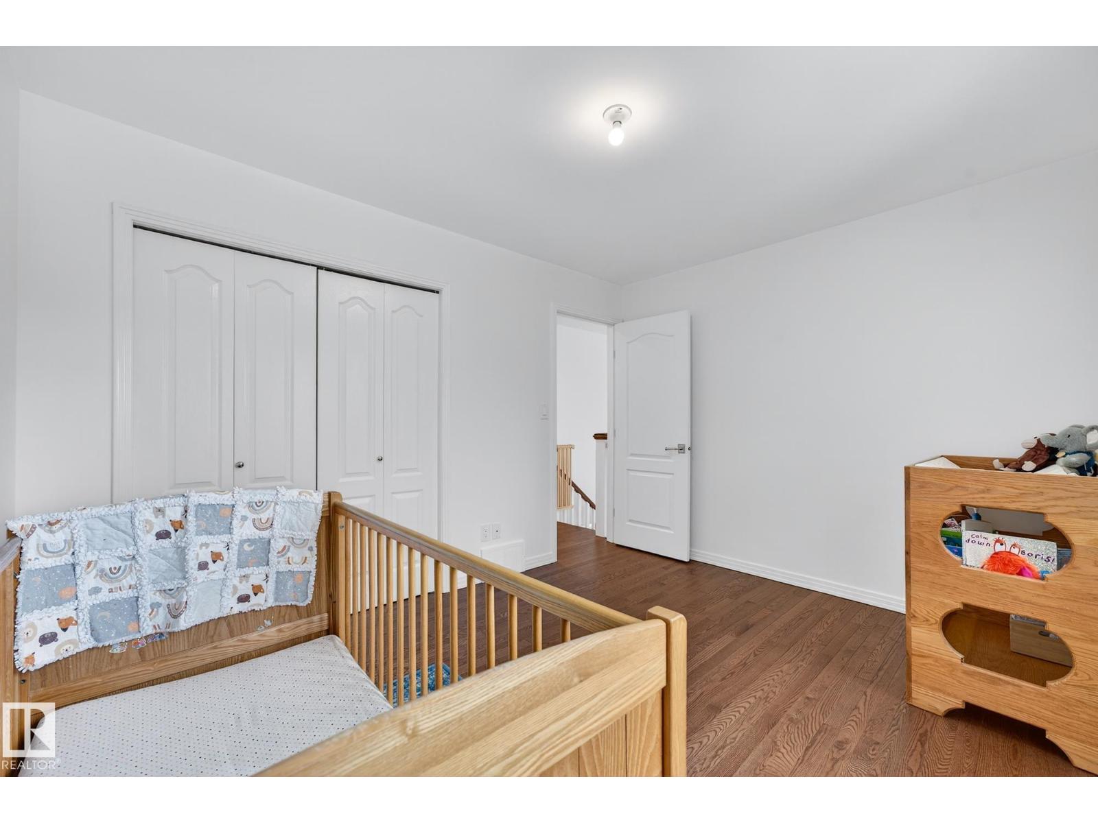 1211 HEWGILL PL NW, Edmonton