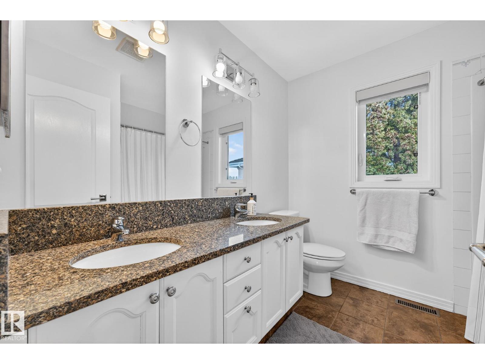 1211 HEWGILL PL NW, Edmonton