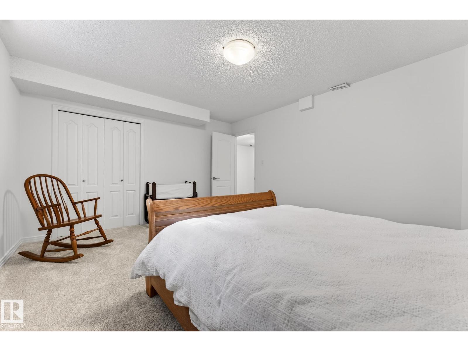 1211 HEWGILL PL NW, Edmonton