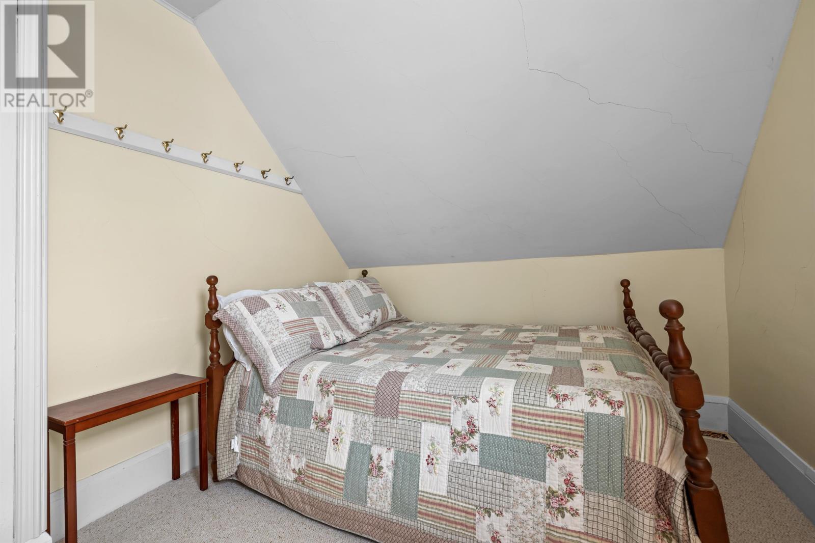 3076 EAST POINT Road,Kingsboro,,