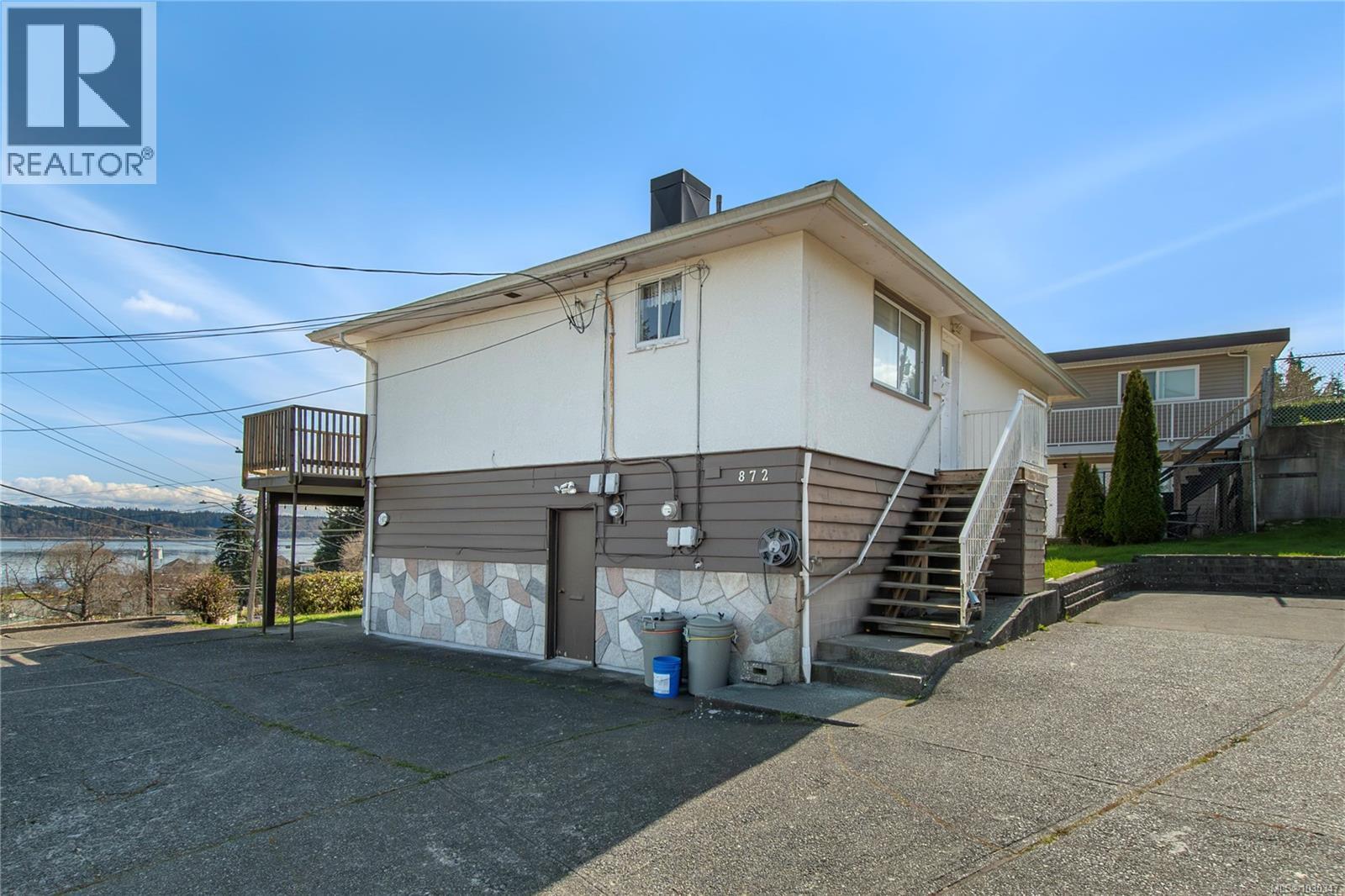 872 Birch St - 1