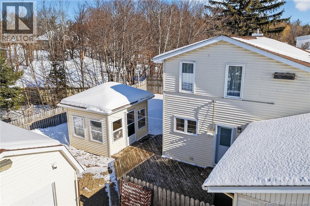 39 GLENWOOD DRIVE - 5