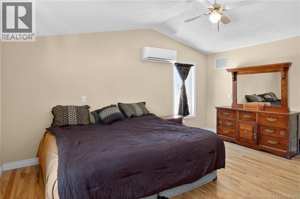 39 GLENWOOD DRIVE - 39