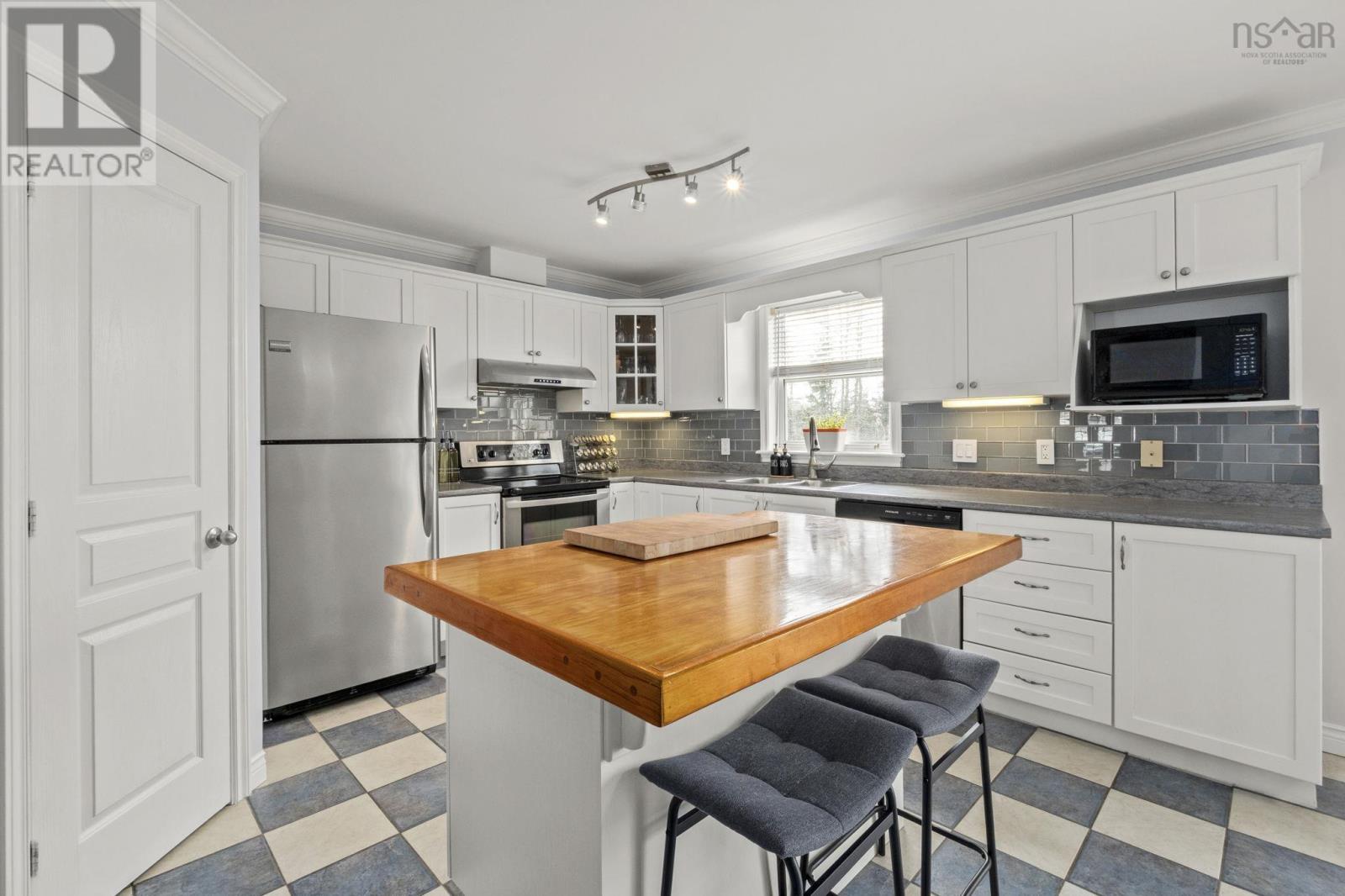 Property 8 of 52 of 99 Brookview Drive