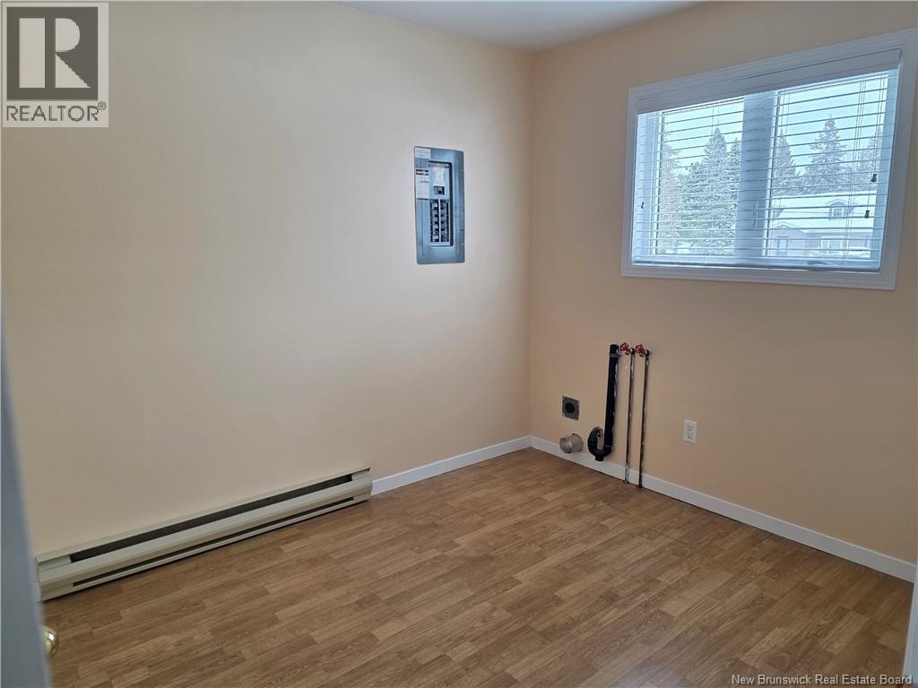 392 RUE DES SAPINS - 16