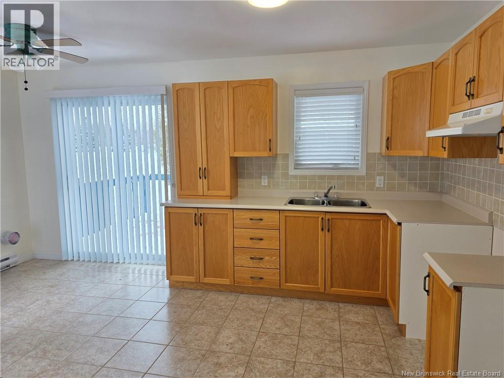 392 RUE DES SAPINS - 9