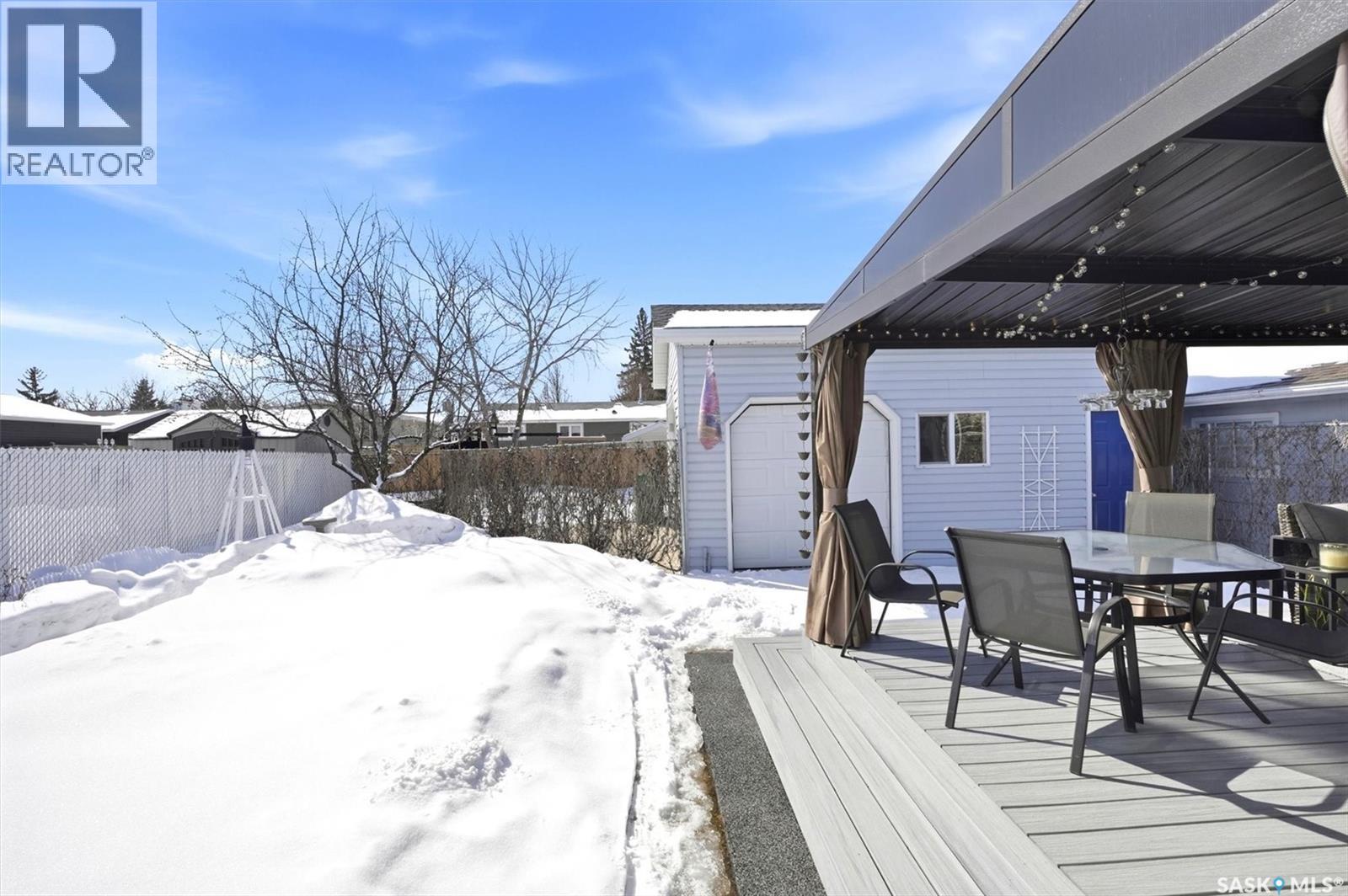 106 LAURENTIAN DRIVE - 40