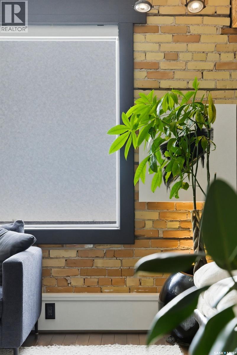 #201 1304 HALIFAX STREET - 20