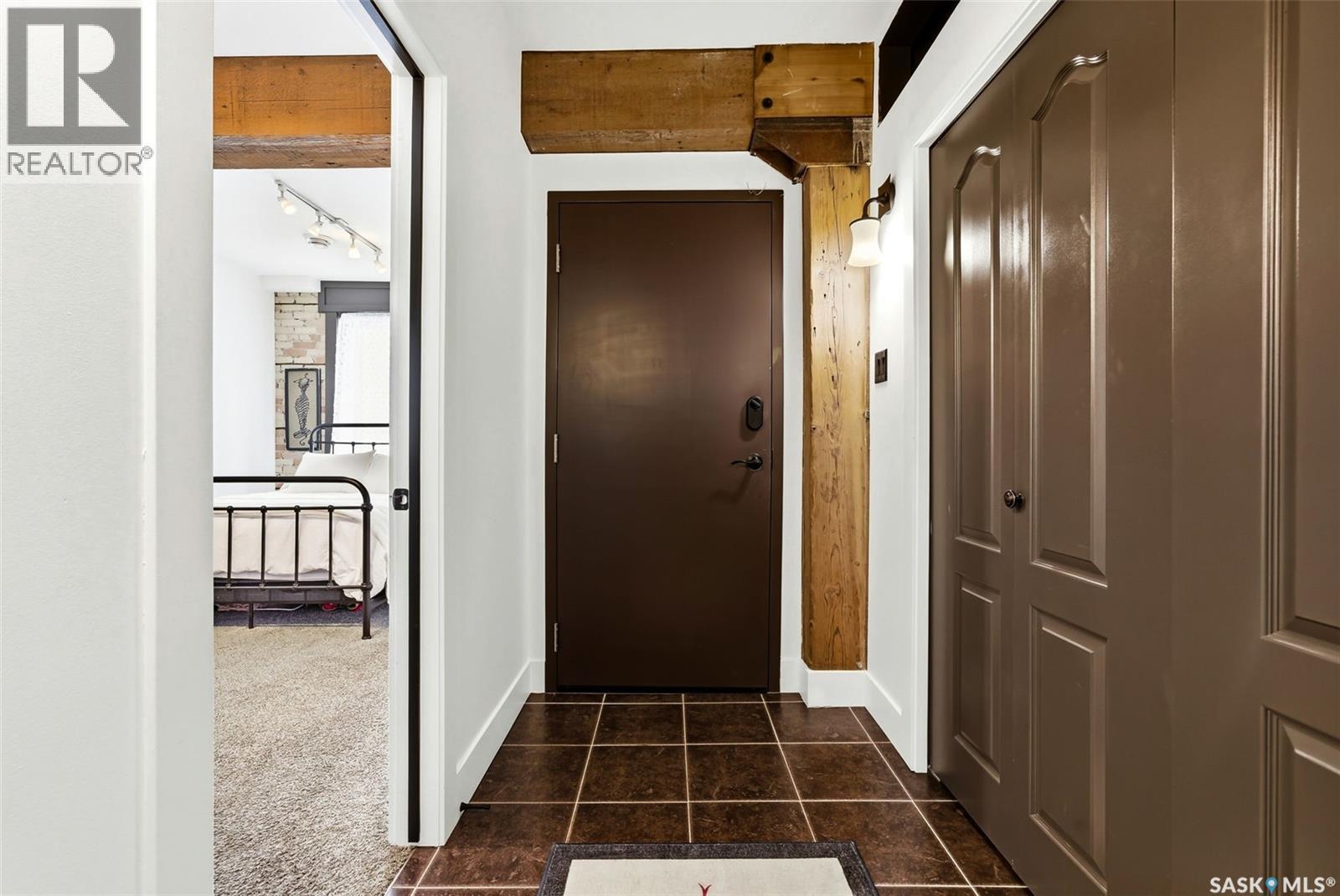 #201 1304 HALIFAX STREET - 5