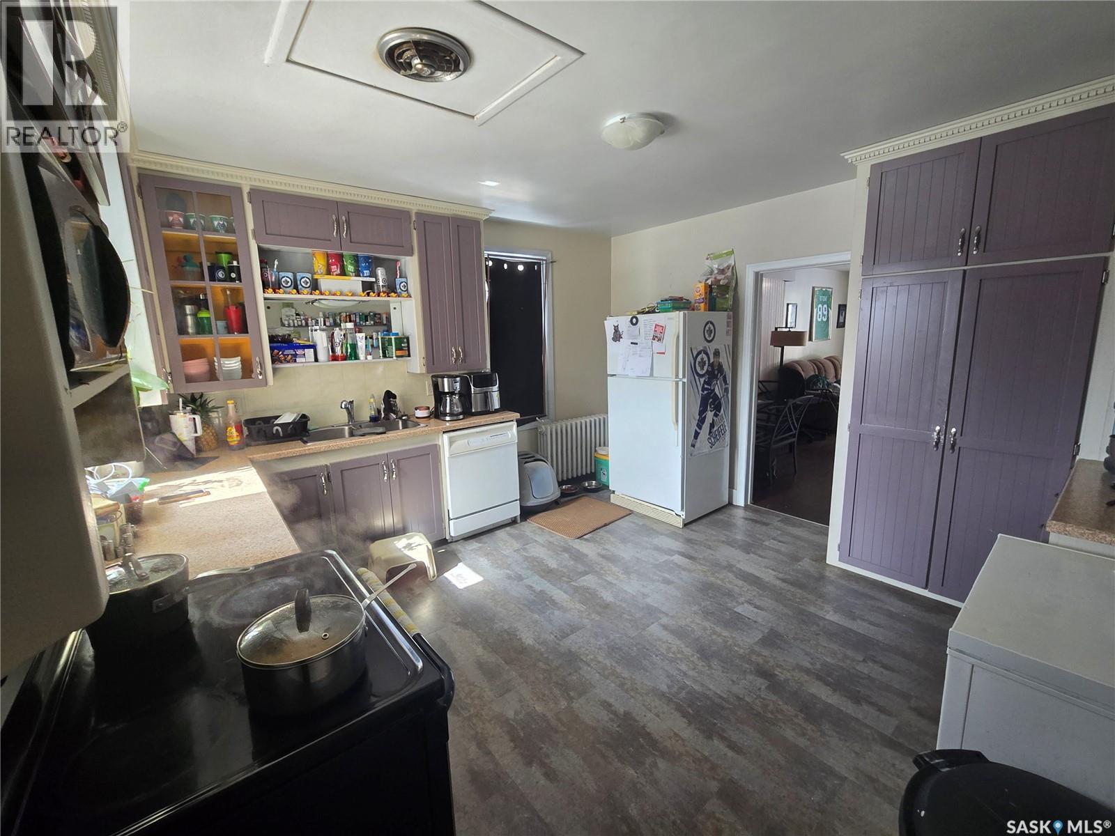 703 MAIN STREET - 12