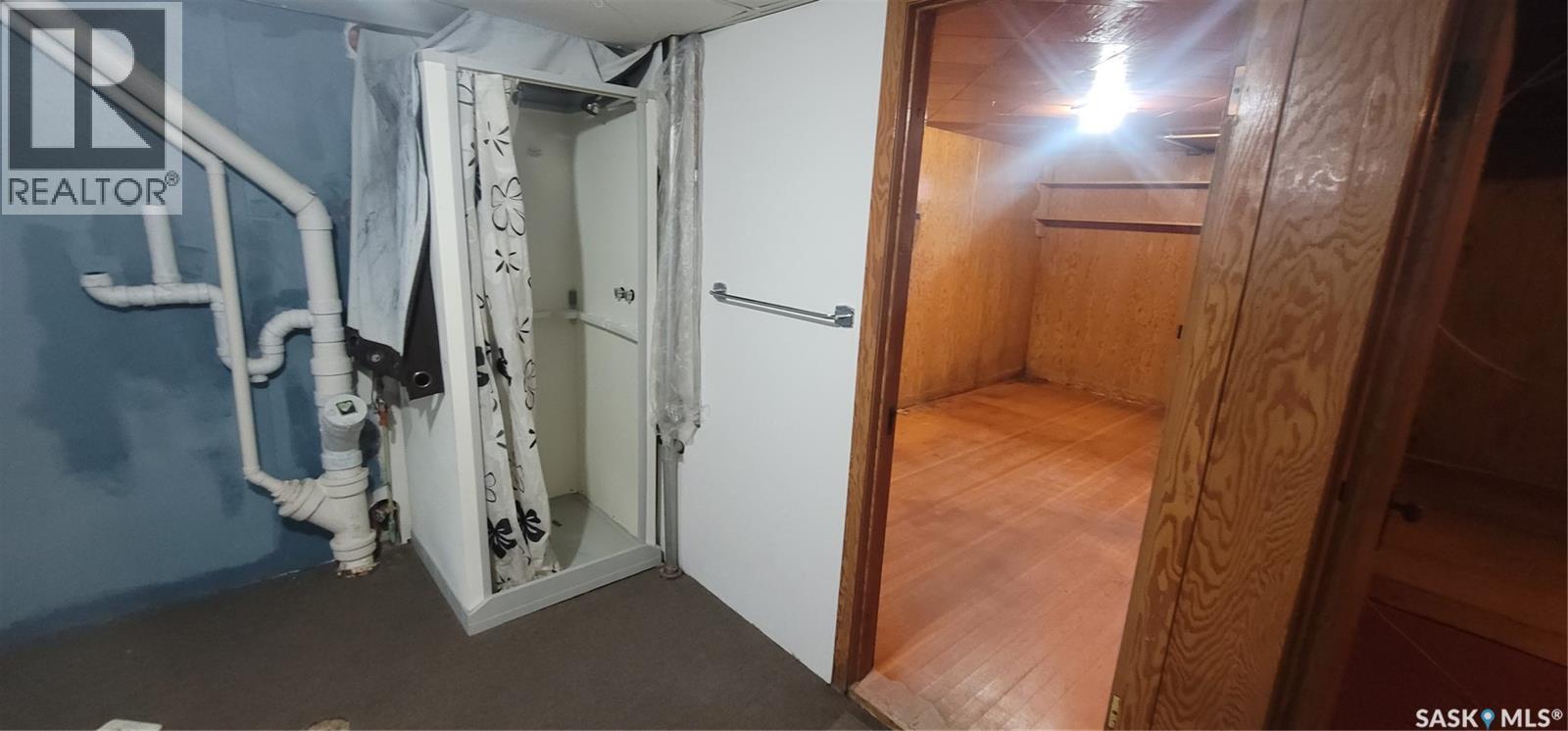 703 MAIN STREET - 29