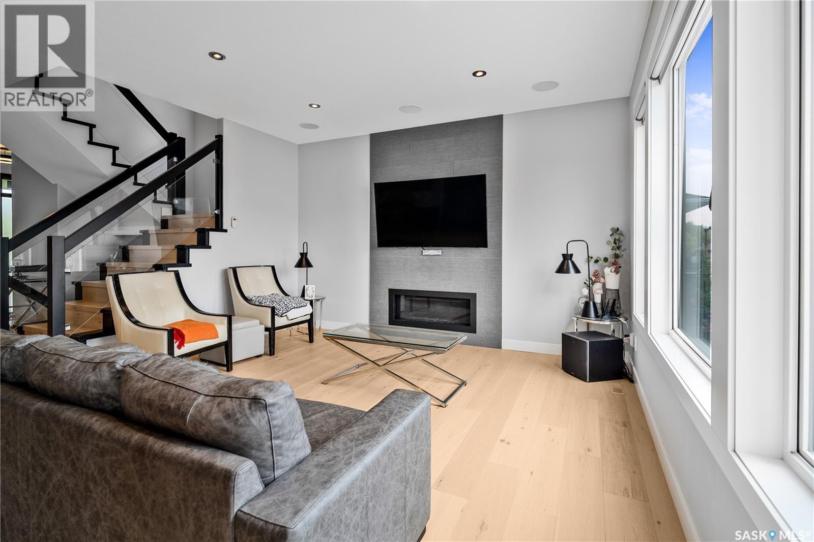 4311 SANDPIPER CRESCENT E - 4