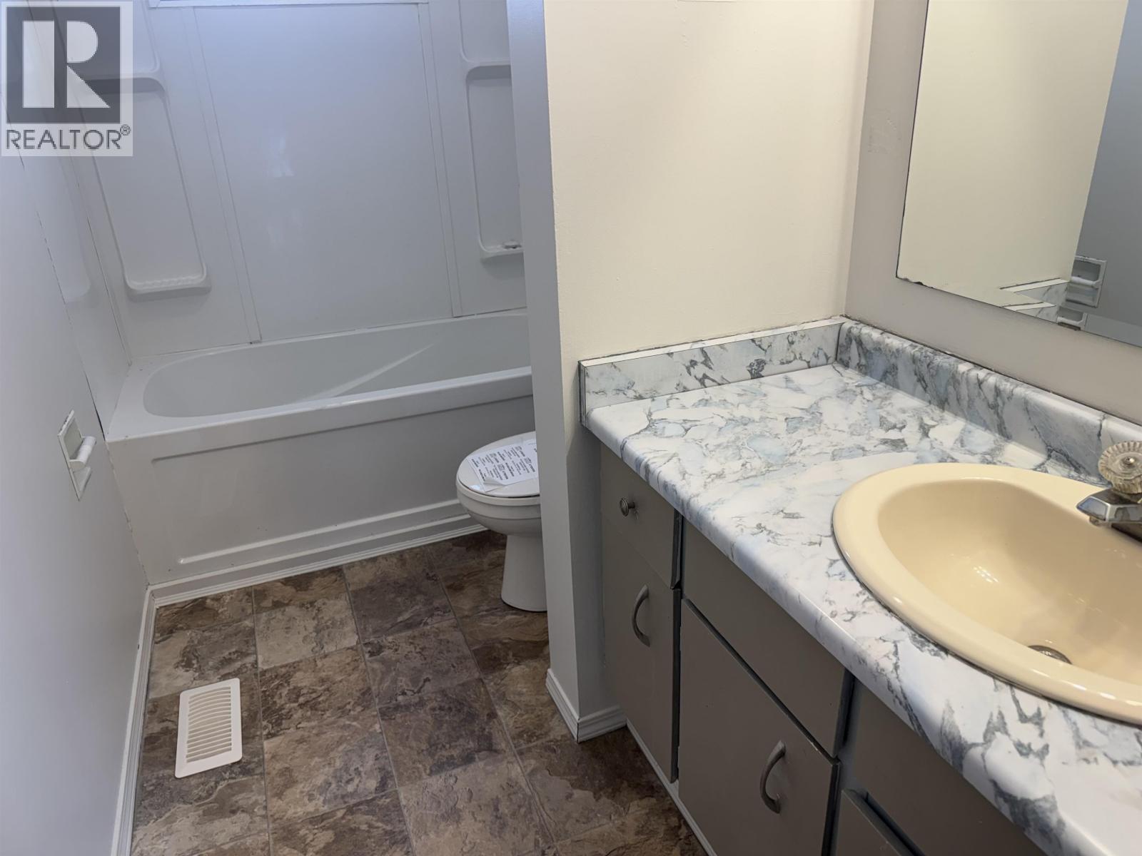 40 MCINTYRE DRIVE - 12