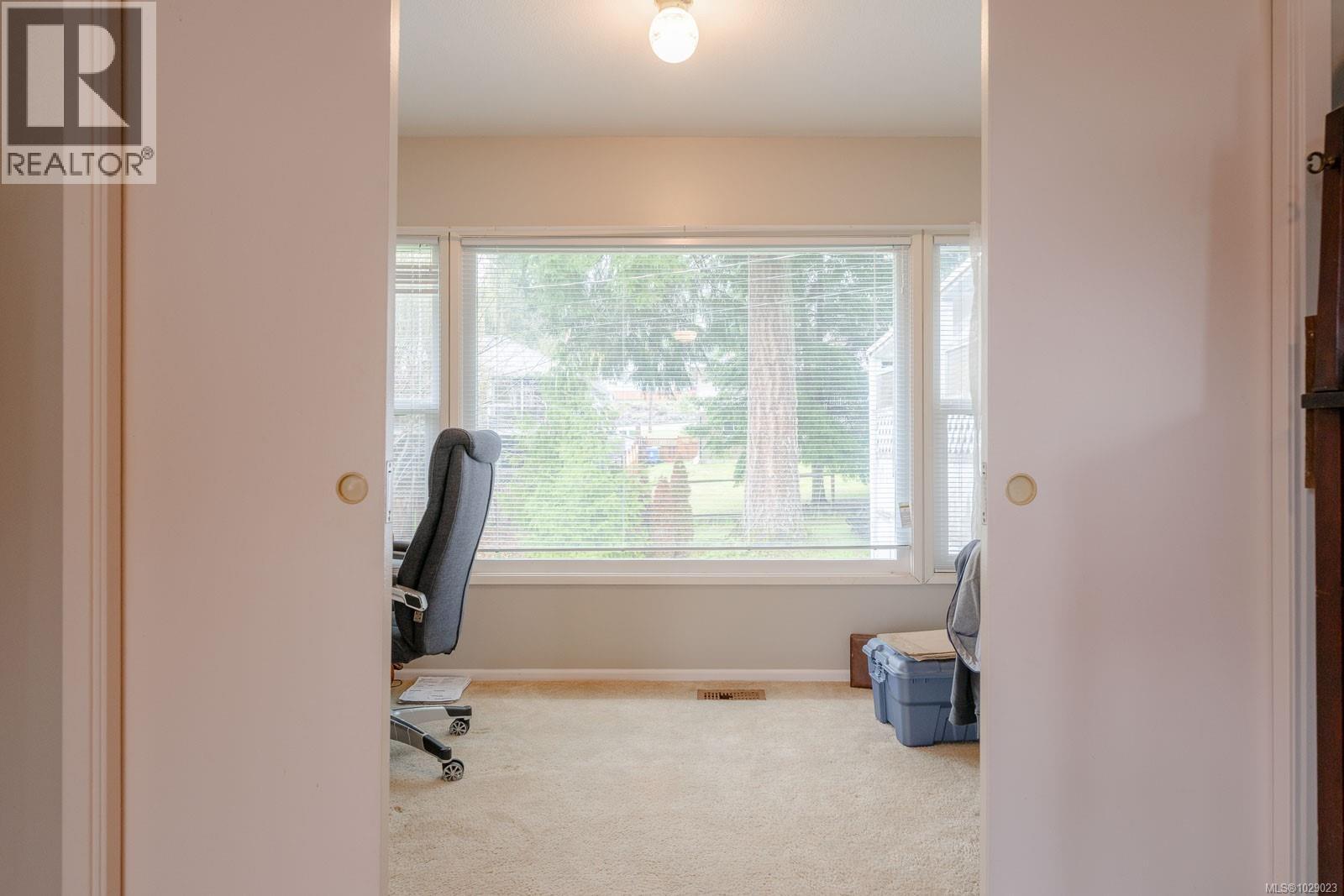 4284 Scott St - 30