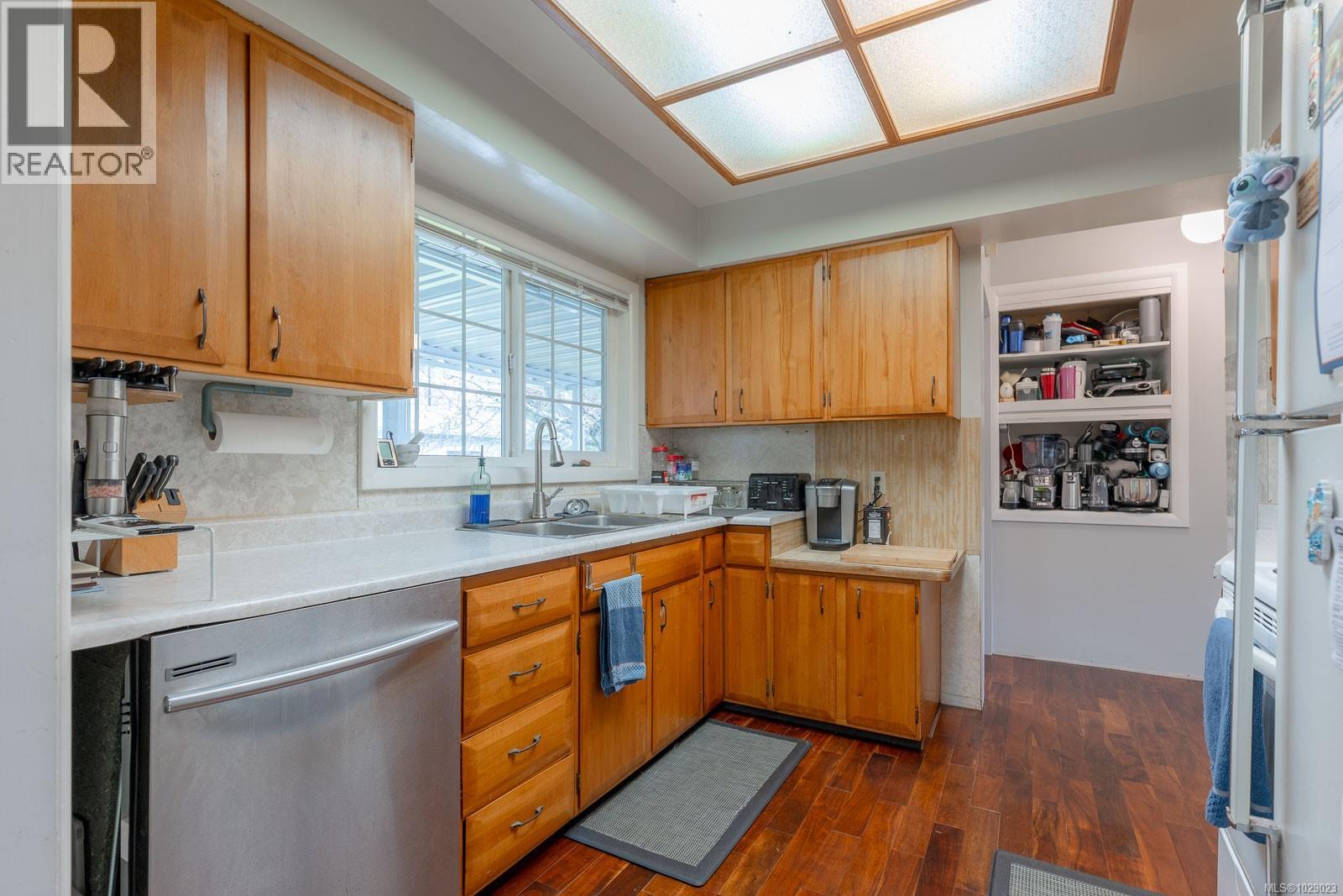 4284 Scott St - 21