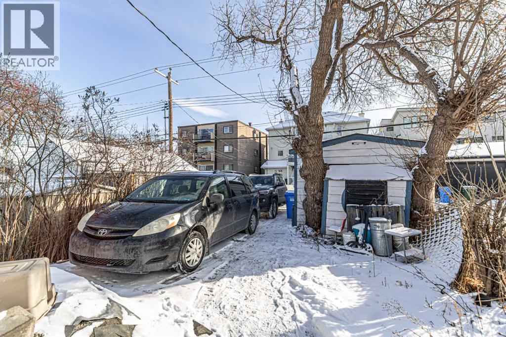 Single Family House Bungalow for Sale in   Avenue NW Sunnyside Calgary 