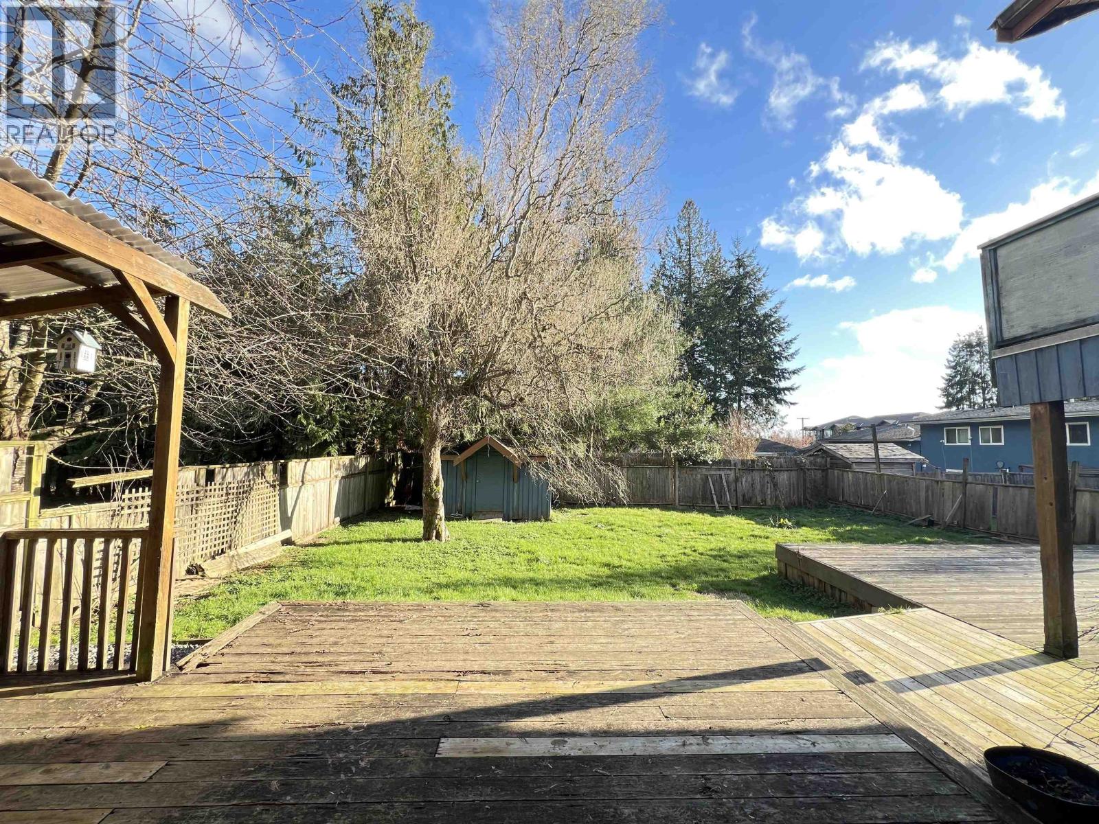 873 POPLAR LANE, Gibsons