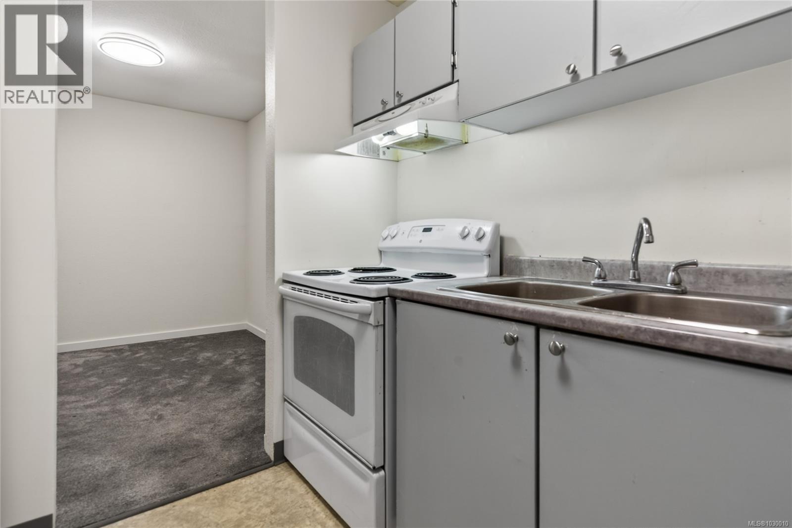 #204 872 ISLAND HWY S - 12