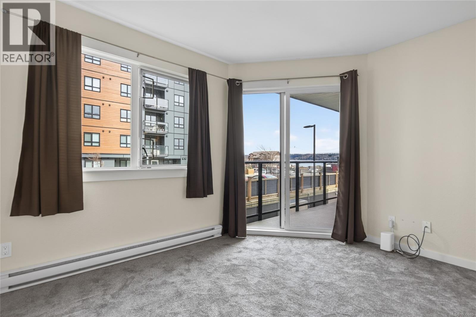 #204 872 ISLAND HWY S - 16