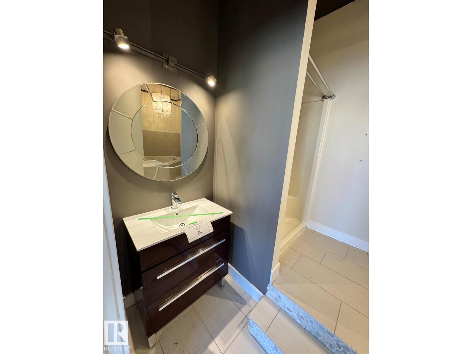 #304 10179 105 ST NW - 11