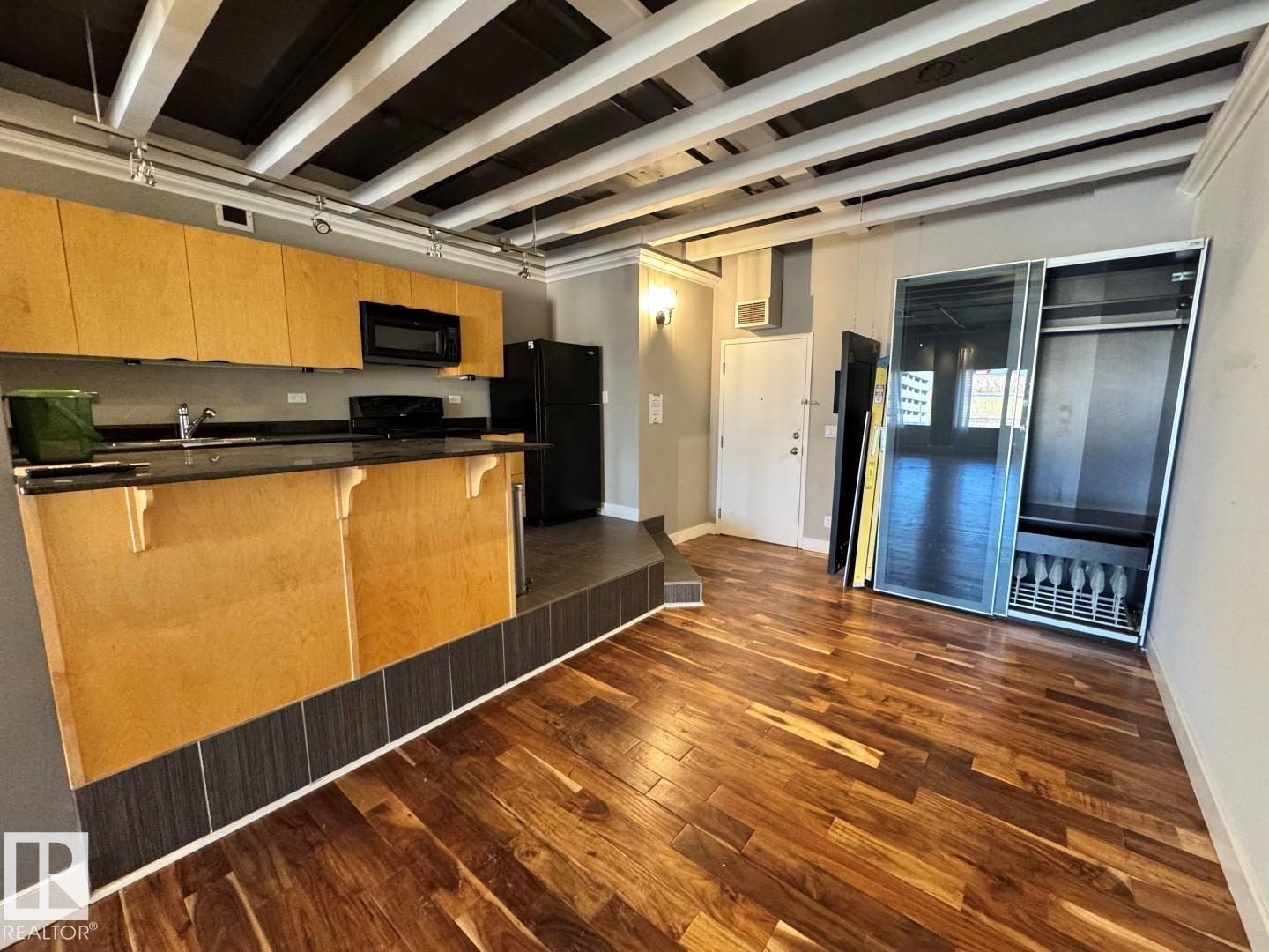 #304 10179 105 ST NW - 6