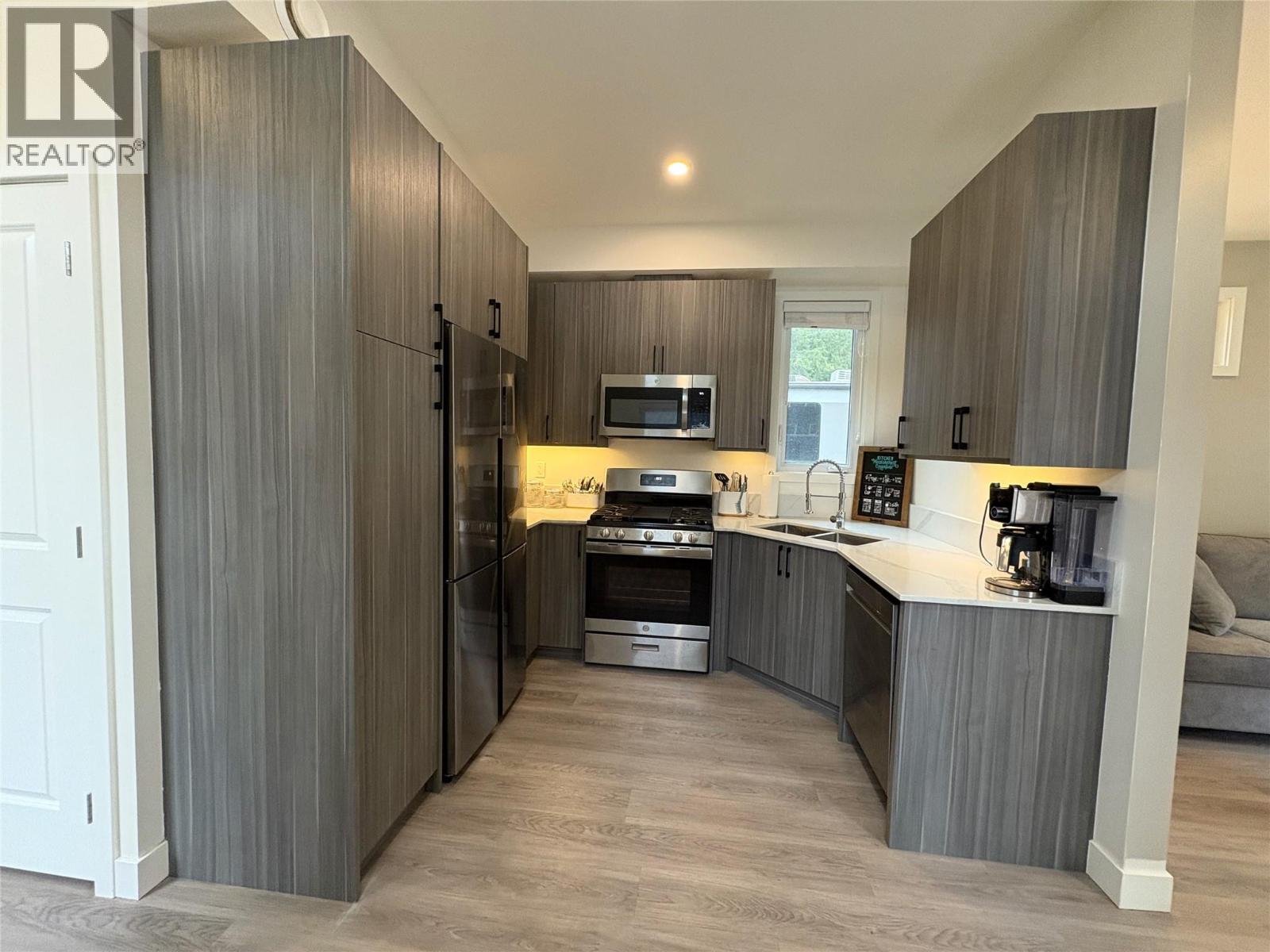 #107 3980 SQUILAX ANGLEMONT ROAD - 11