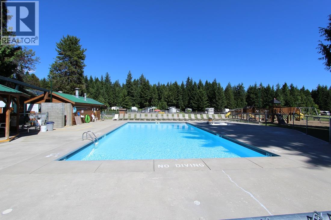 #107 3980 SQUILAX ANGLEMONT ROAD - 29