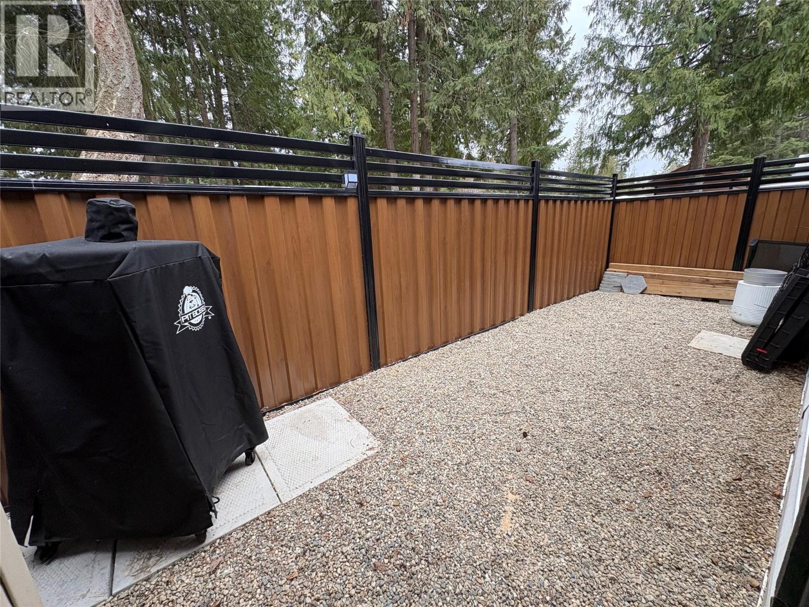 #107 3980 SQUILAX ANGLEMONT ROAD - 23