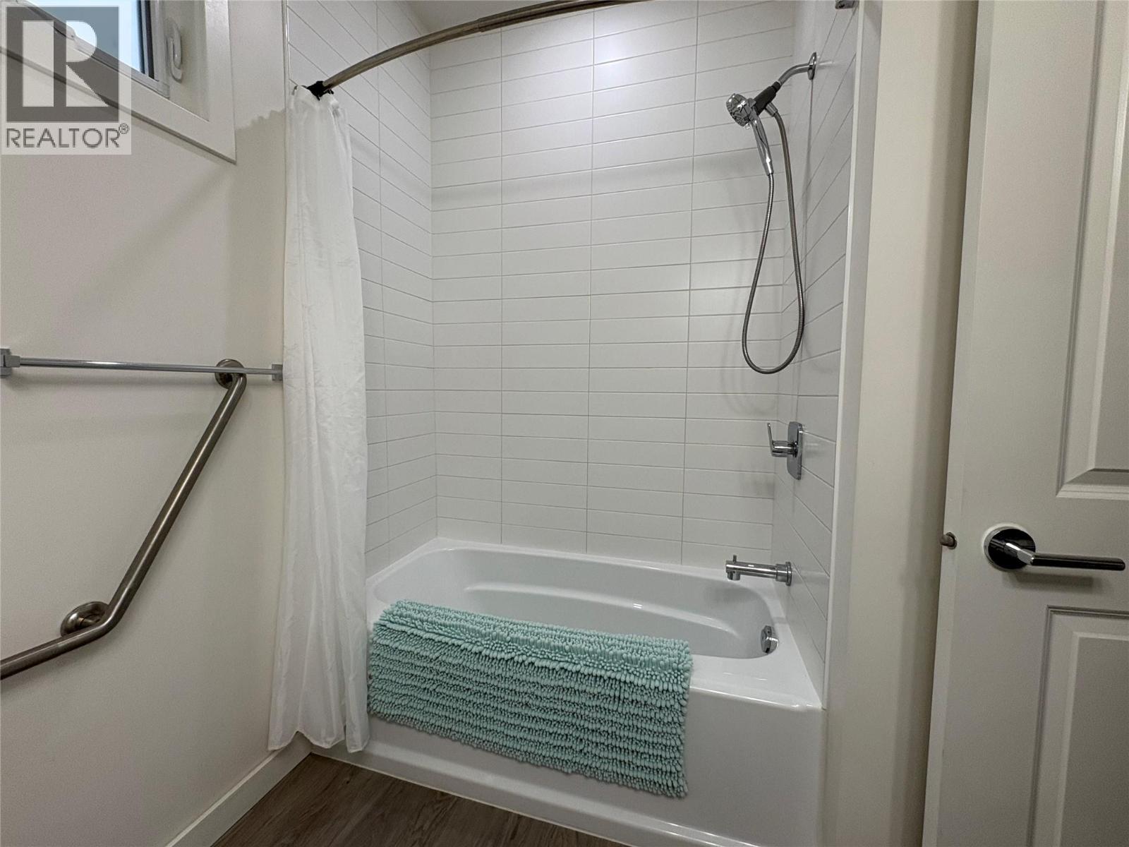 #107 3980 SQUILAX ANGLEMONT ROAD - 8