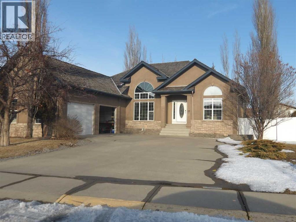 39 ASHLEY Close, Red Deer