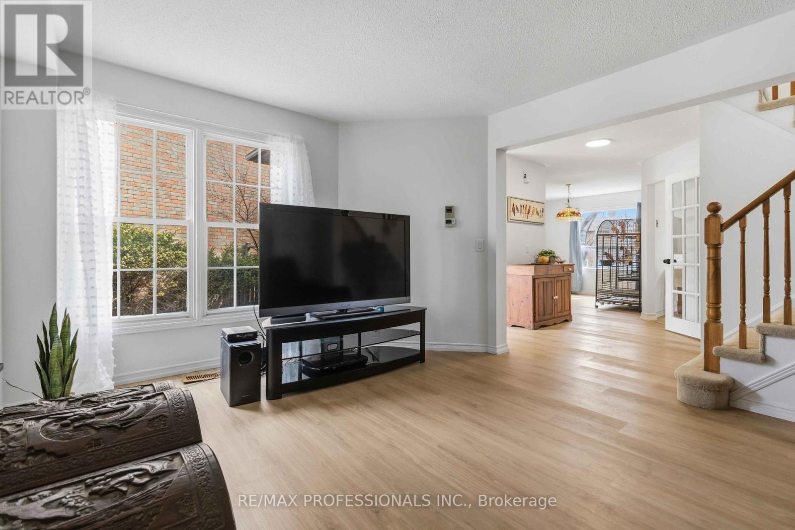 Single Family House for Sale in  NEWMAN COURT Brampton (Westgate) 